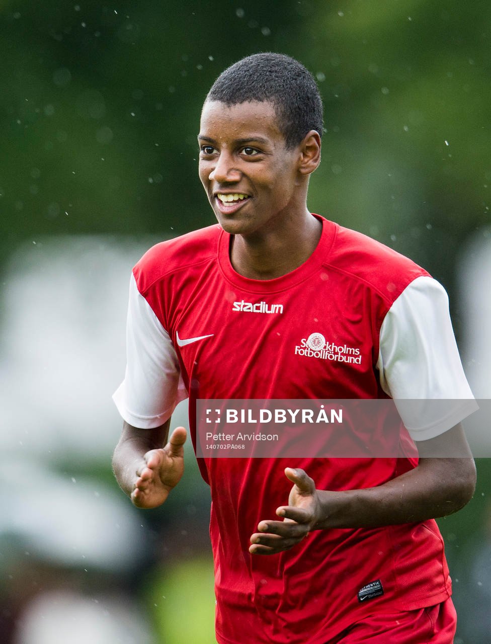 Stockholms Alexander Isak jublar