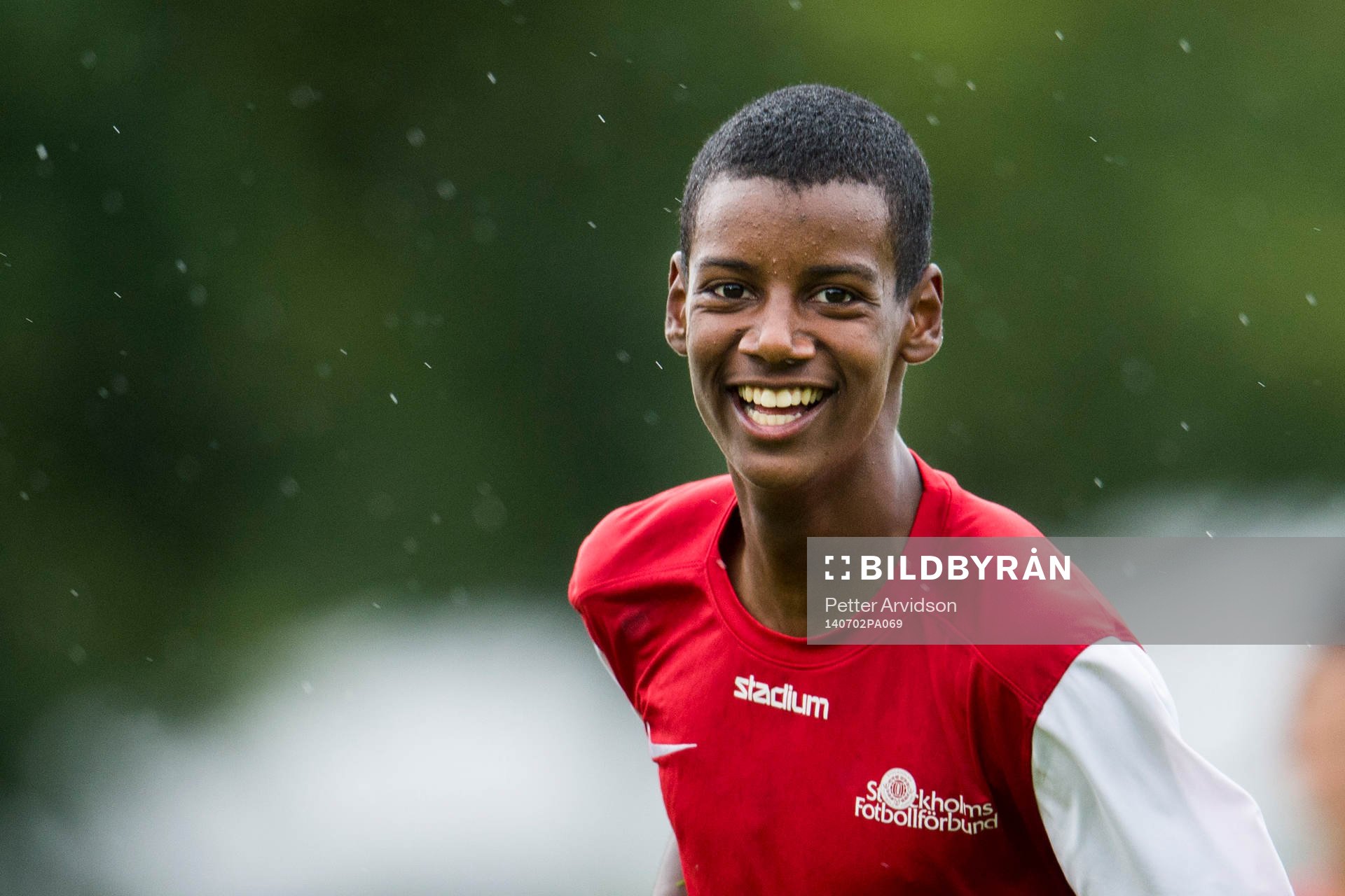 Stockholms Alexander Isak jublar