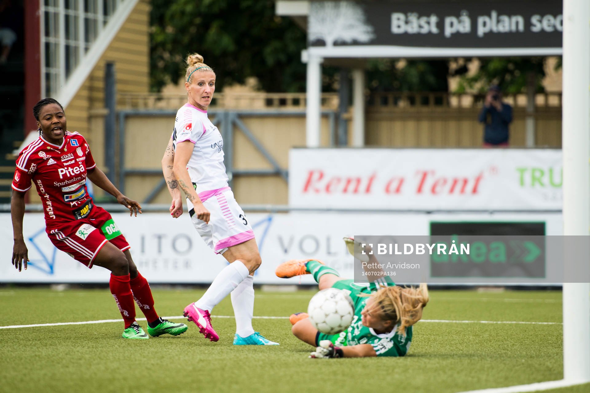 Rosengårds Anja Mittag gör 1-1