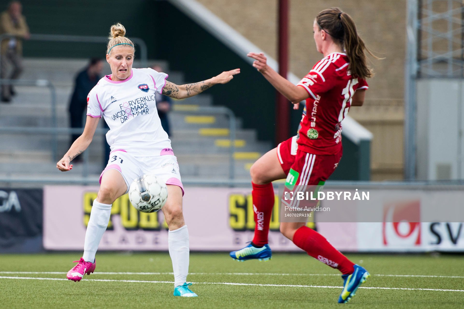 Rosengårds Anja Mittag och Piteås Pauline Hammarlund