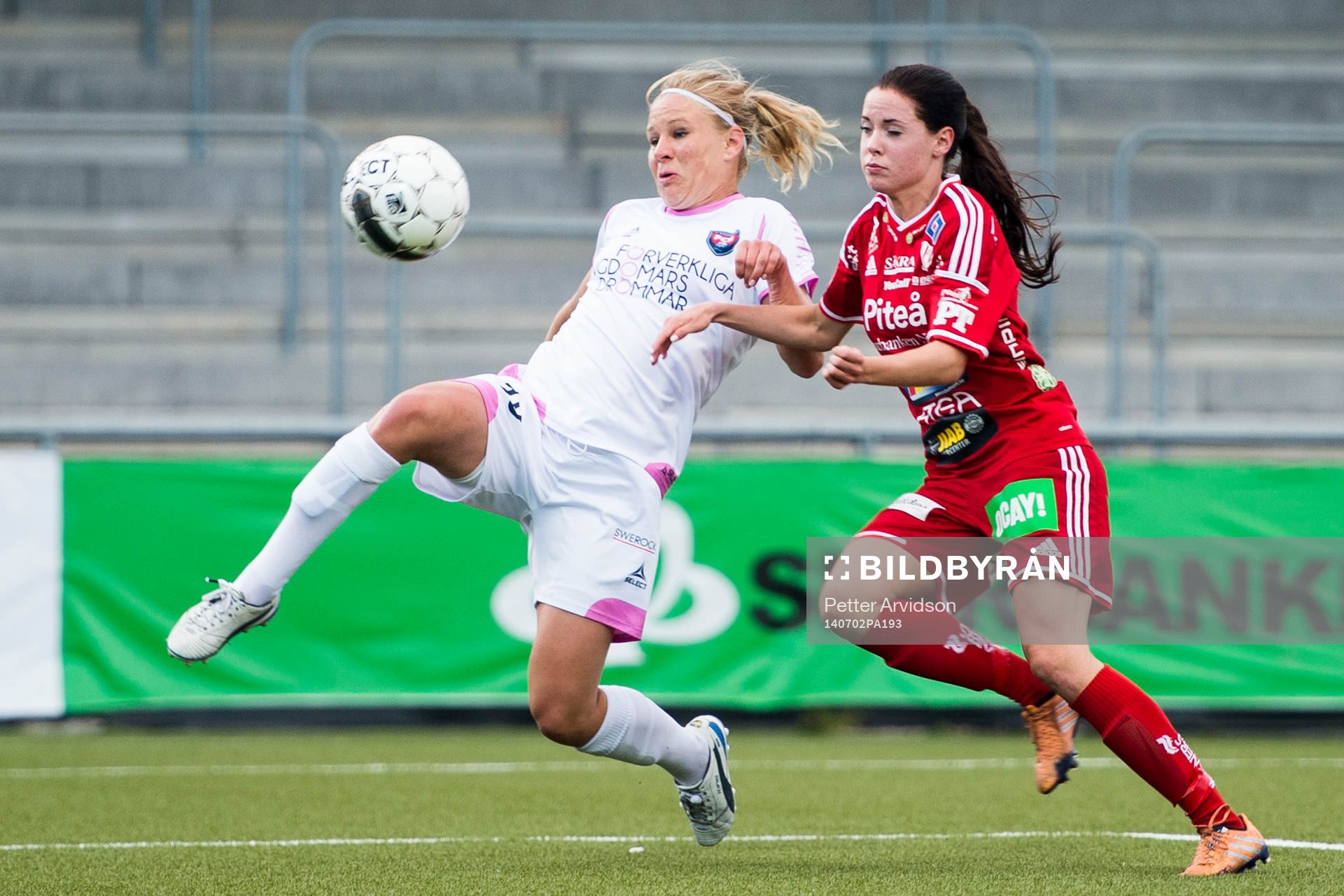 Rosengårds Katrin Schmidt och Piteås Elin Johansson