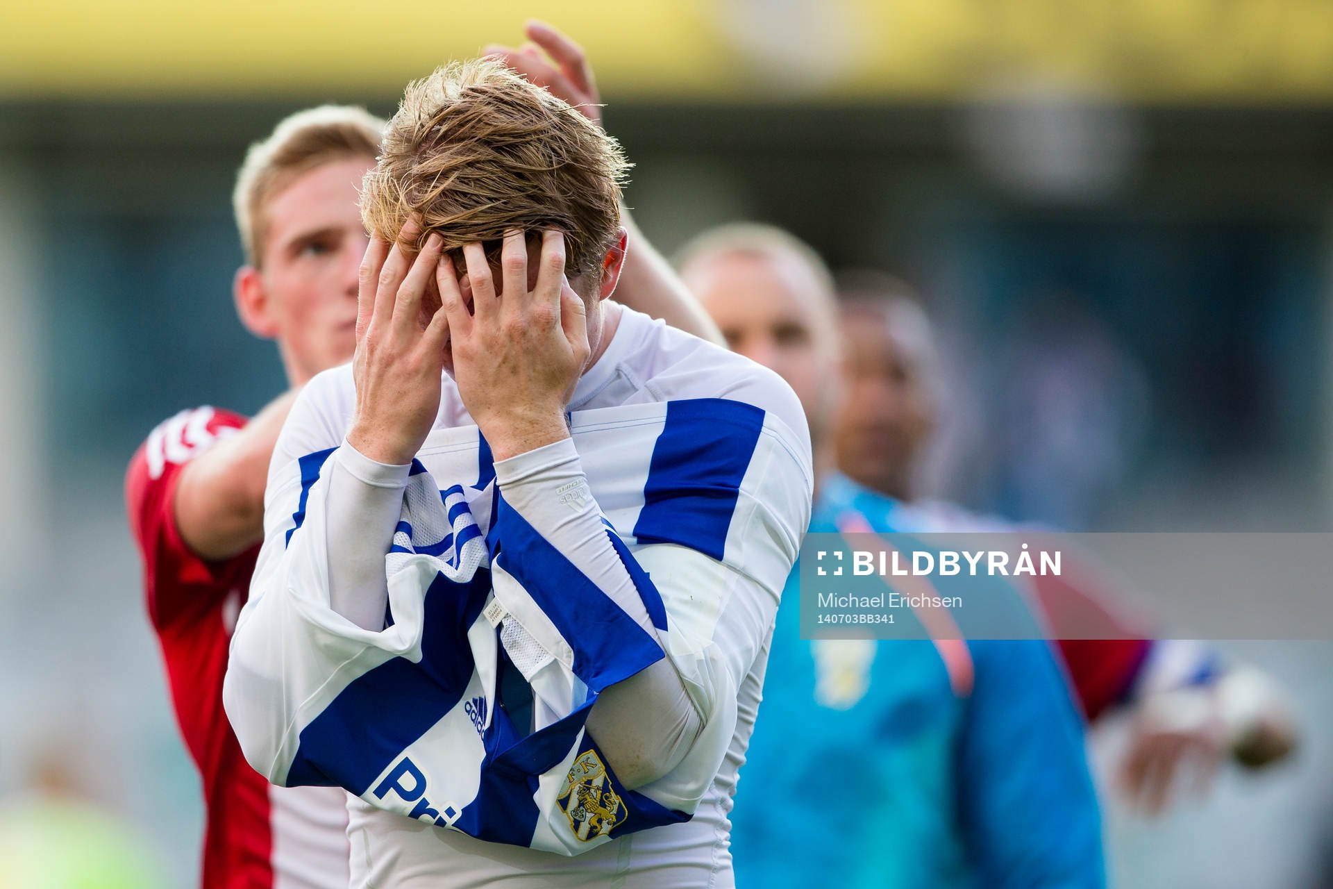IFK Göteborgs Sam Larsson deppar