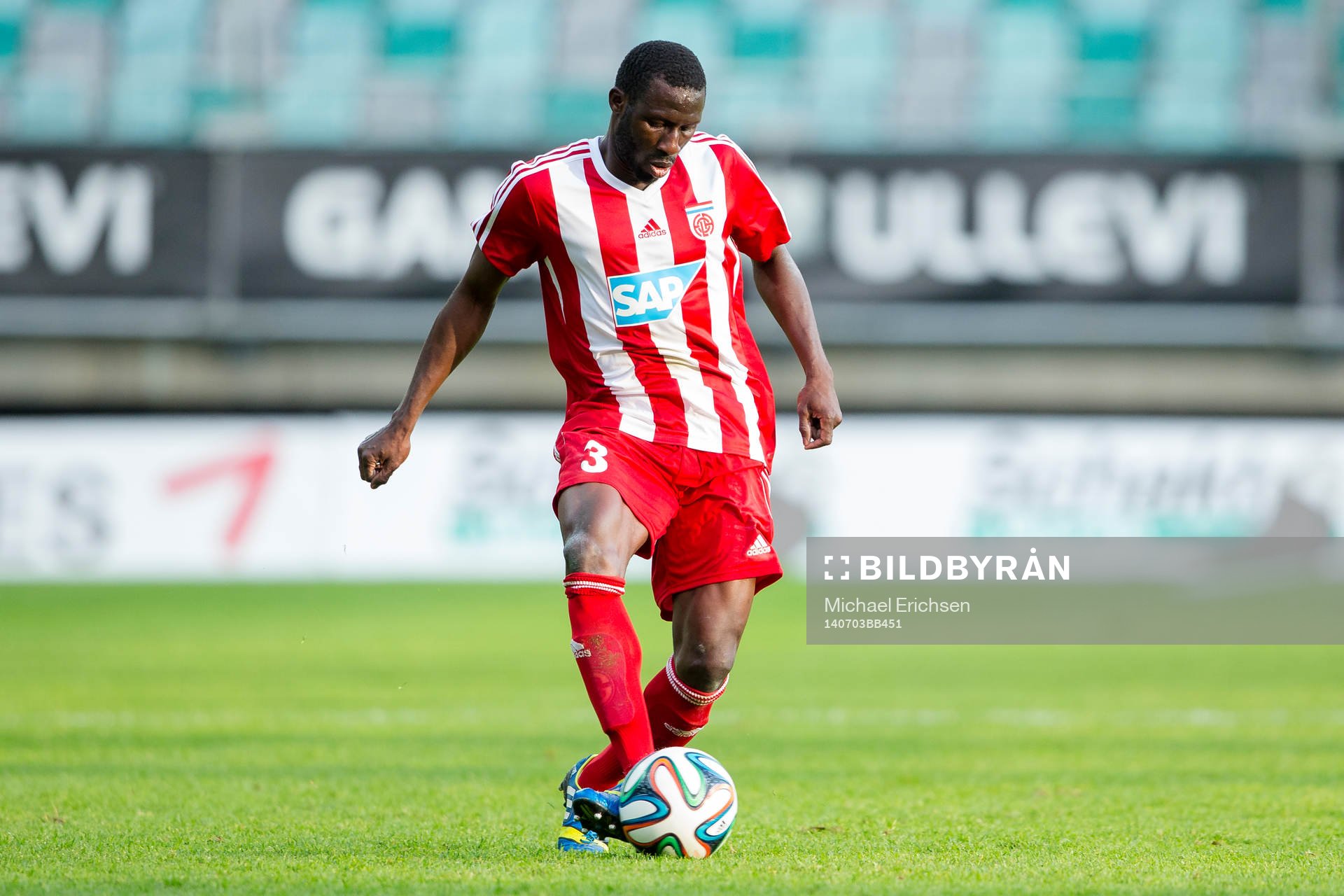 CS Fola Eschs Losseni Keita