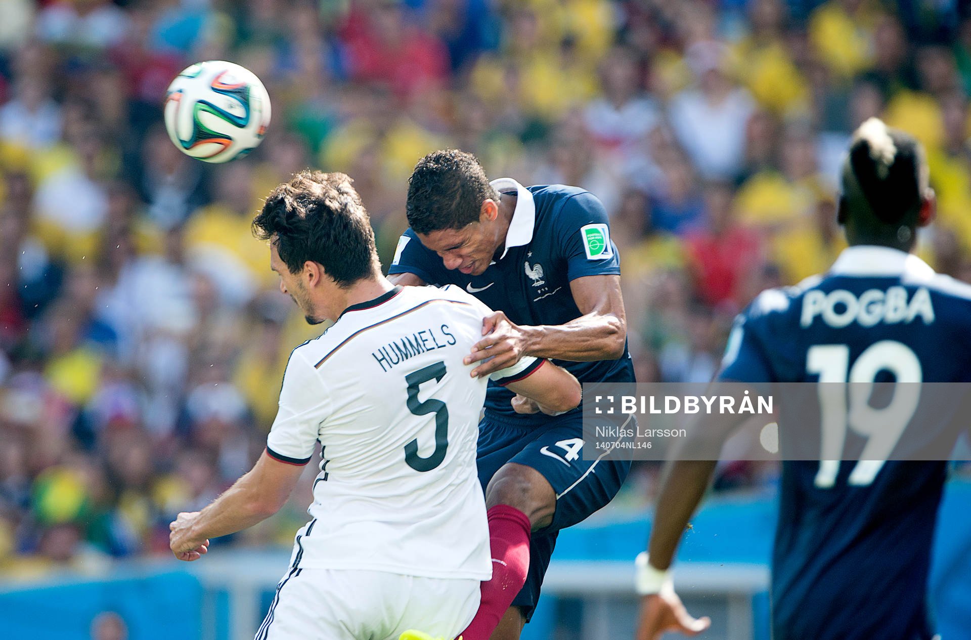 Tysklands Mats Hummels gör 1-0