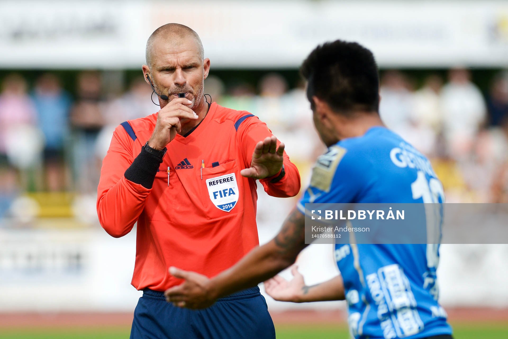 Michael Lerjeus, domare och Halmstads Antonio Rojas