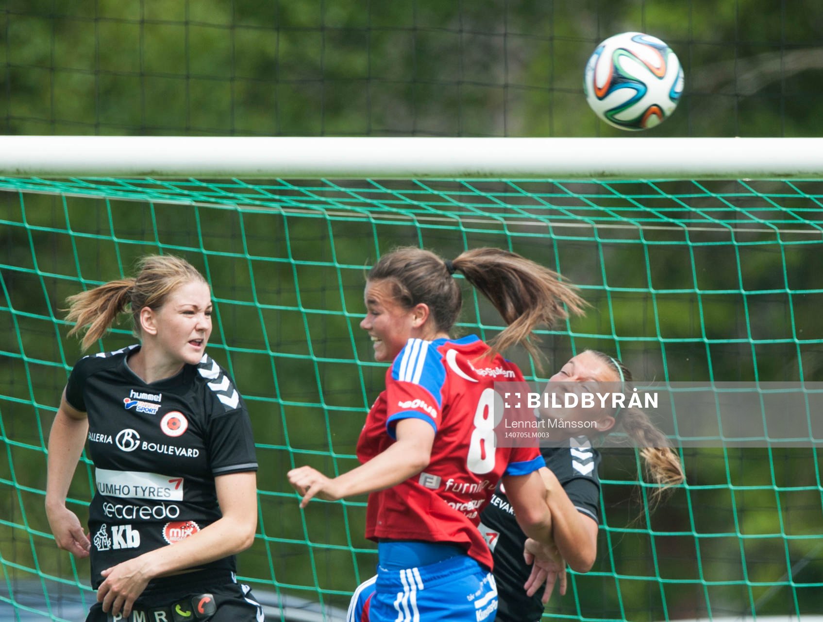 Vittsjös Anna Welin och Kristianstads Mia Carlsson och