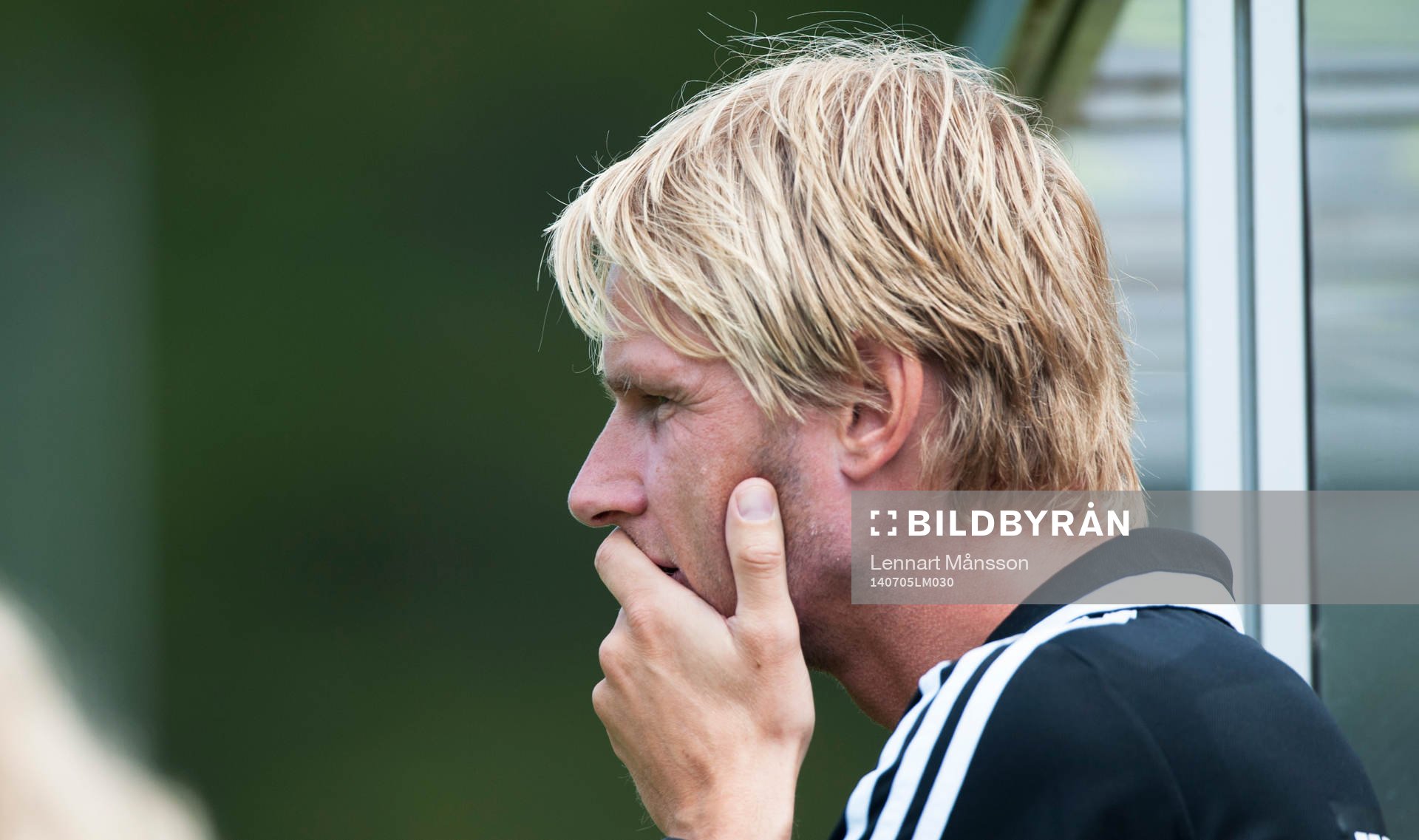 Vittsjös tränare Simon Sjöfors i matchen i