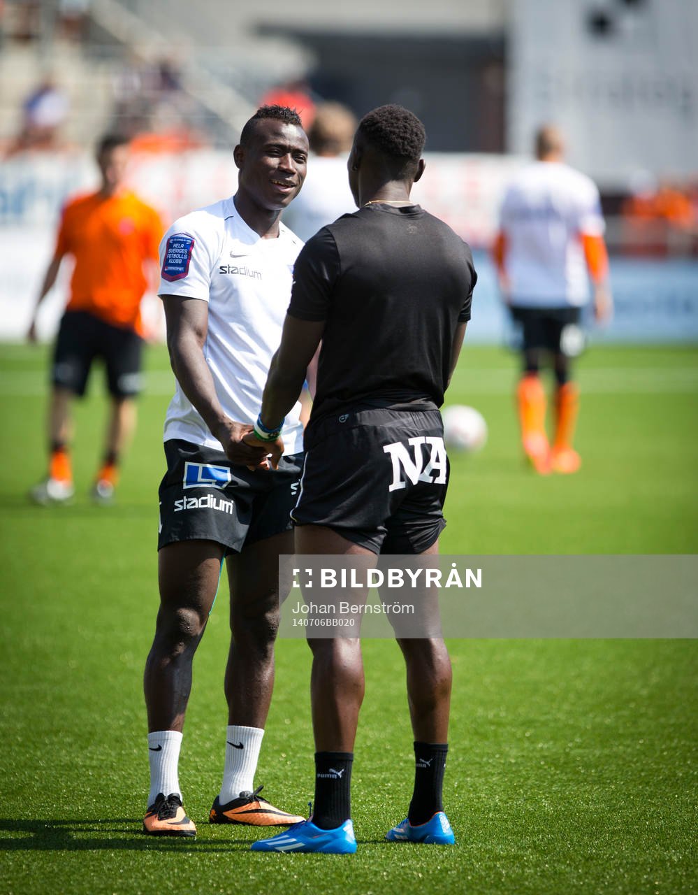 Norrköpings Alhaji Kamara och Örebros Alhassan Kamara