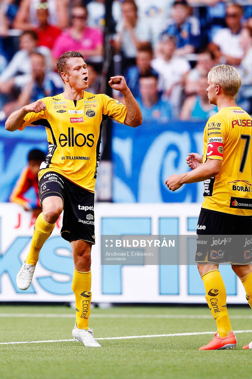 Elfsborgs Viktor Claesson (vänster) jublar