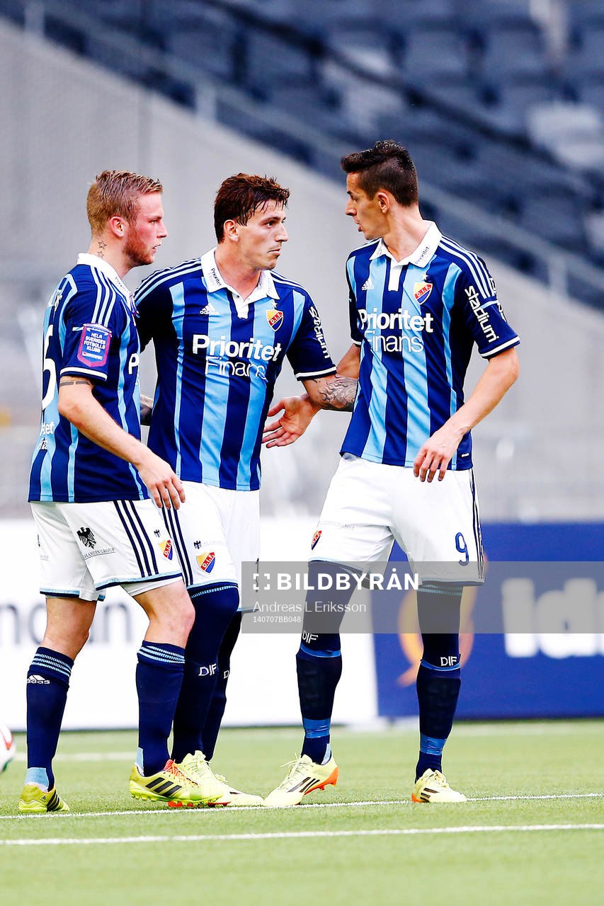 Djurgårdens Aleksander Faltsetas (vänster) och Haris