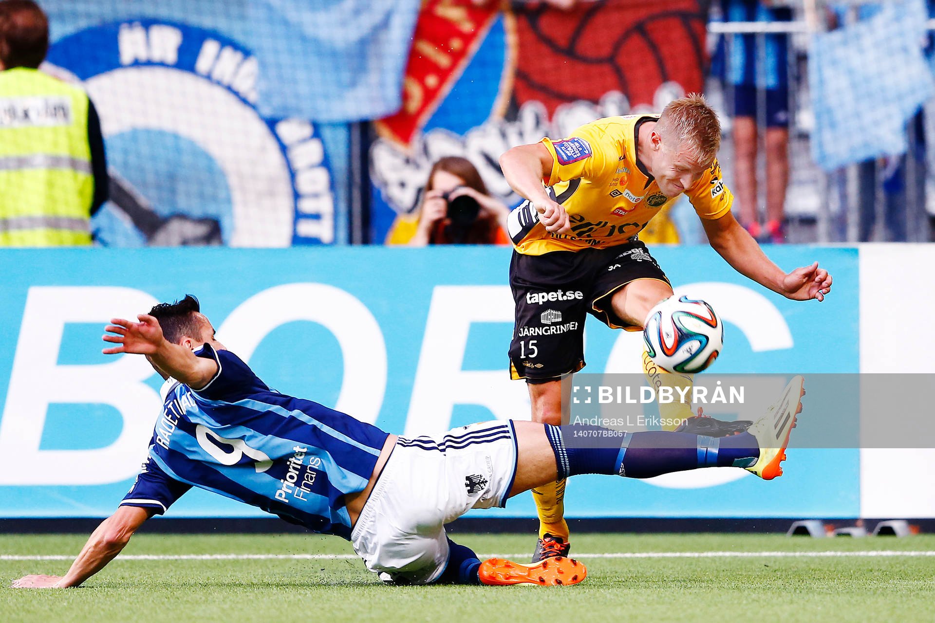Djurgårdens Haris Radetinac stoppar Elfsborgs Andreas