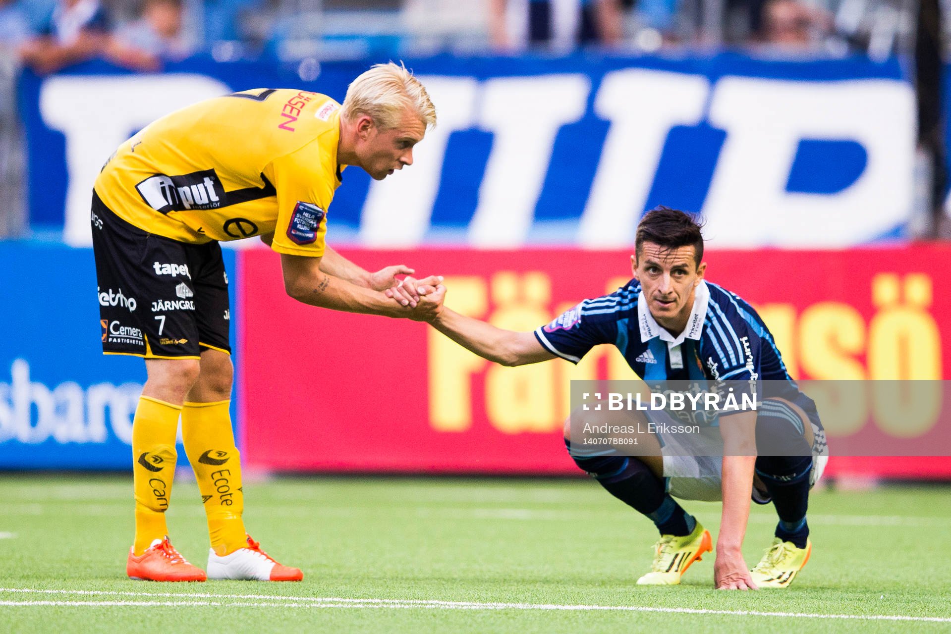 Elfsborgs Johan Larsson och Djurgårdens Haris Radetinac