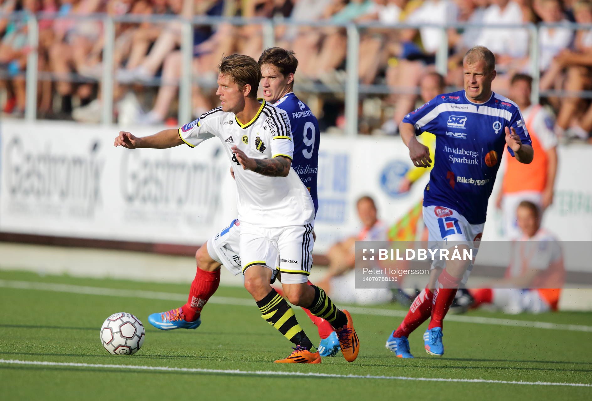 s Martin Lorentzson, Åtvidabergs Victor Sköld och