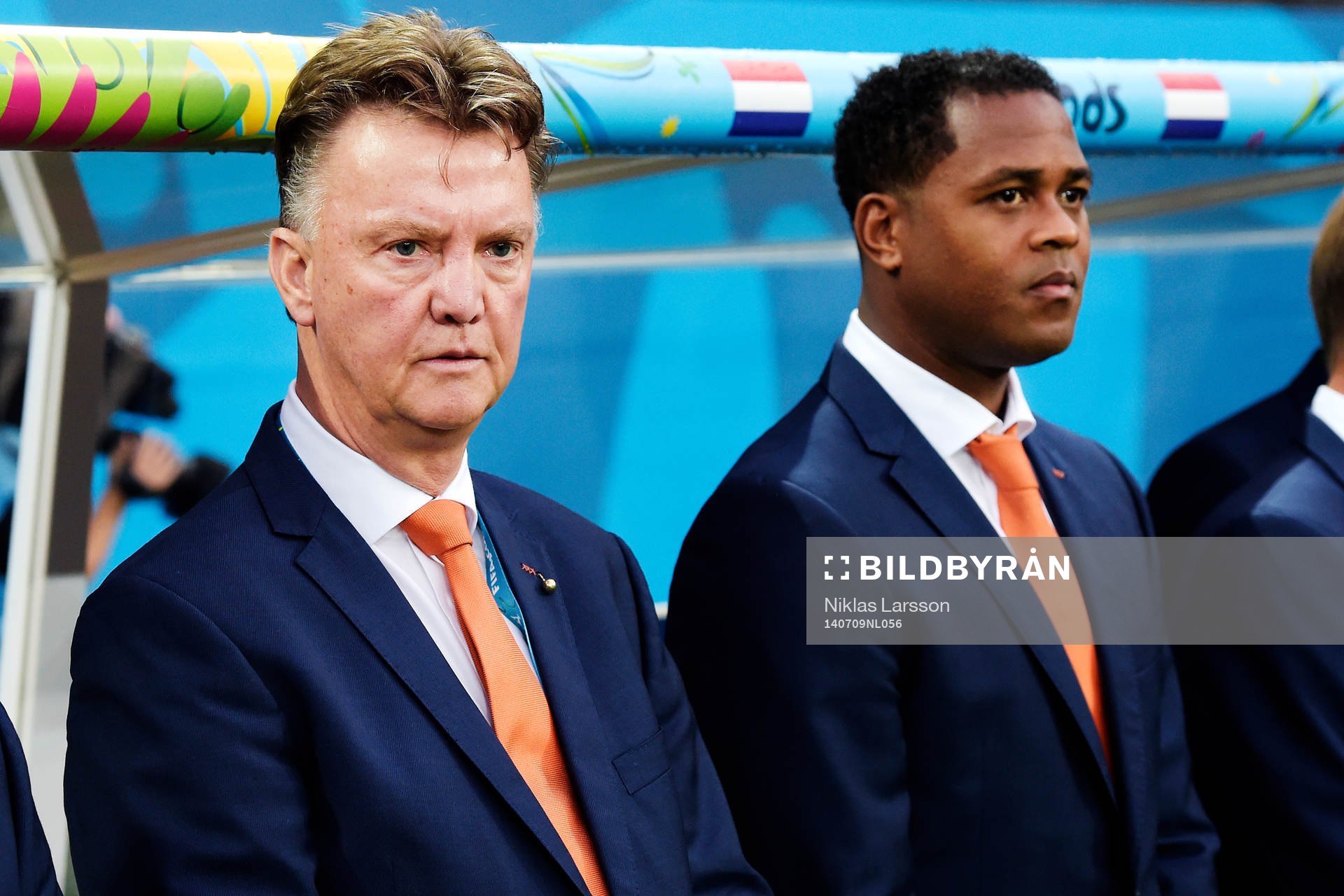 Hollands förbundskapten Louis van Gaal och assisterande förbundskapten Patrick Kluivert under semifinalen mellan Argentina och Holland under fotbolls-VM den 9 juli 2014 i Sao Paulo.