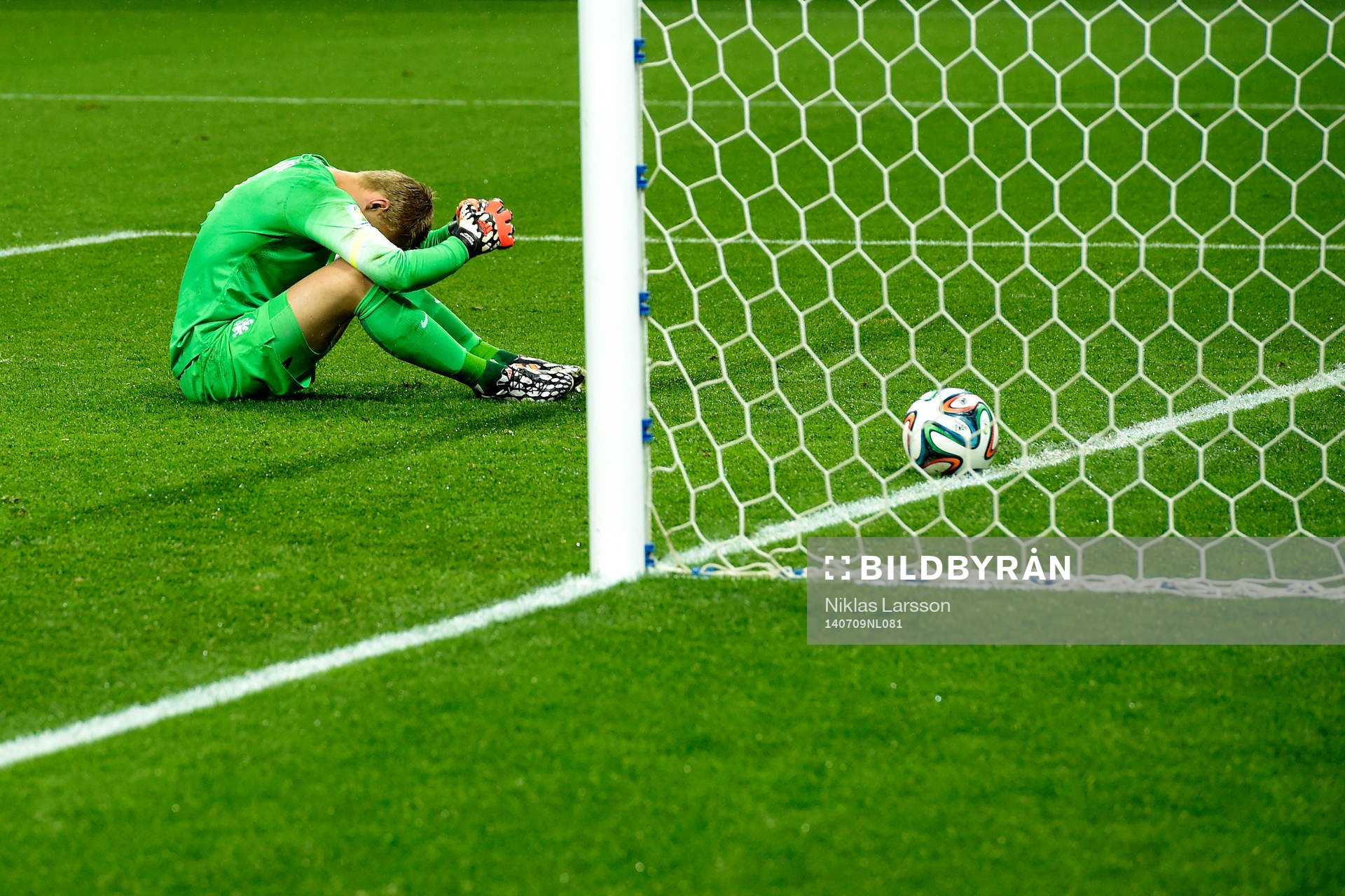 Hollands målvakt Jasper Cillessen deppar