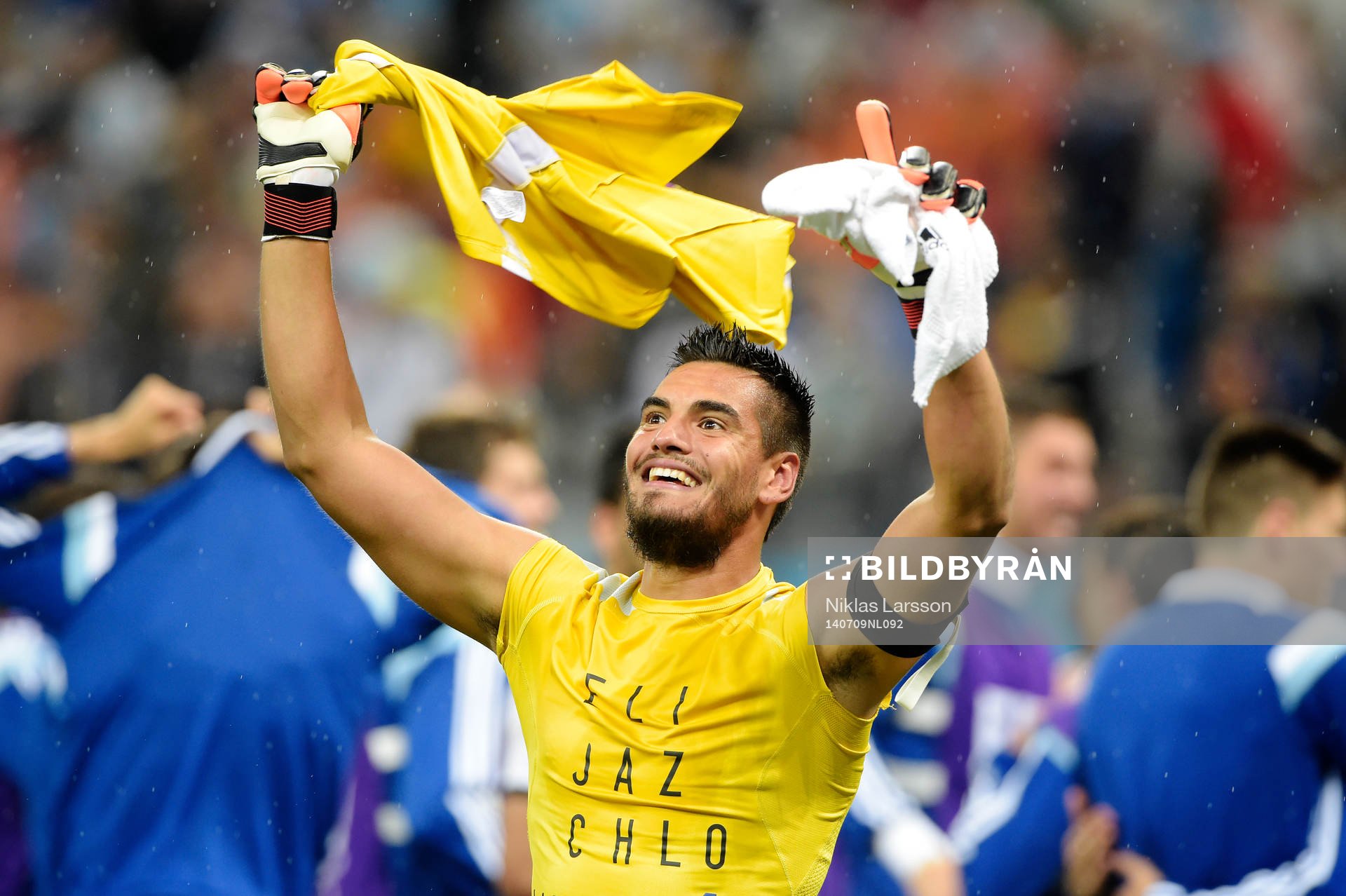 Argentinas målvakt Sergio Romero jublar