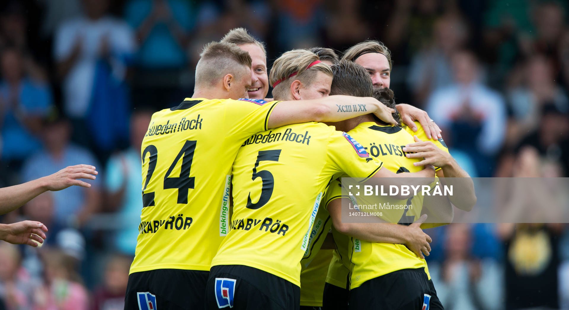 Mjällbys Andreas Blomqvist har gjort 1-0 och Mjällby