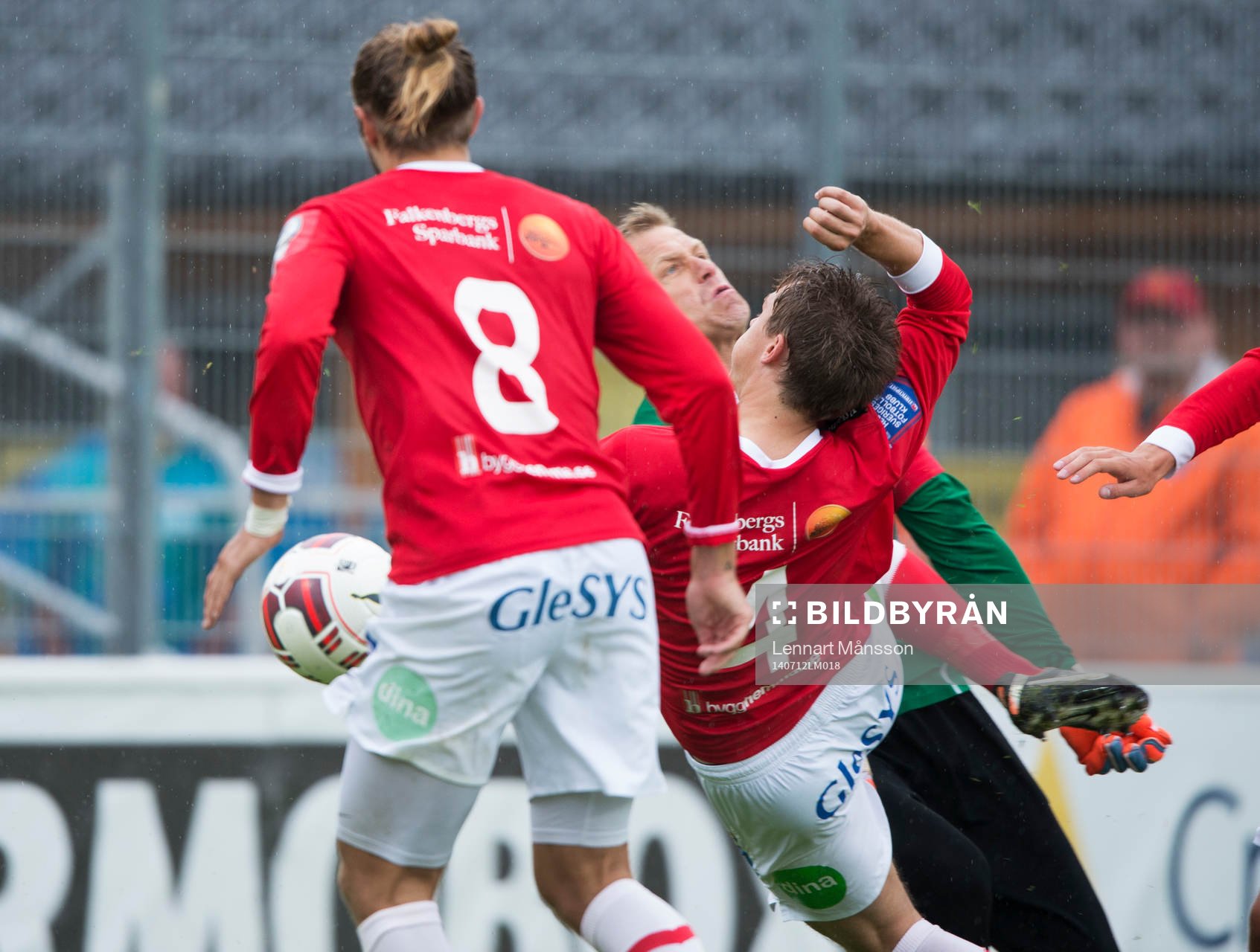 Falkenbergs Tobias Karlsson kvitterar till 1-1 på övertid