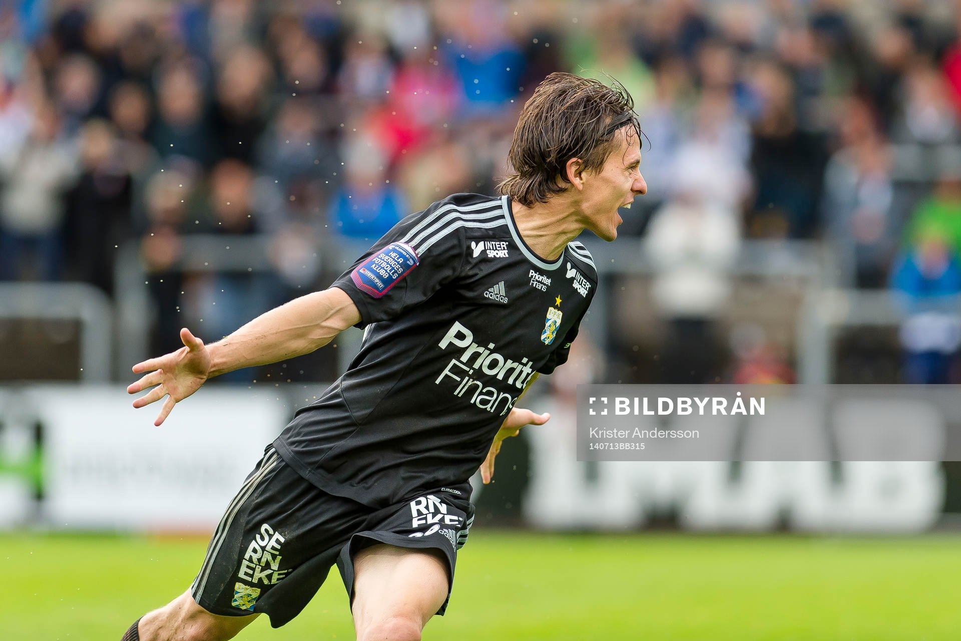 IFK Göteborgs Lasse Vibe kvitterar till 2-2 och jublar