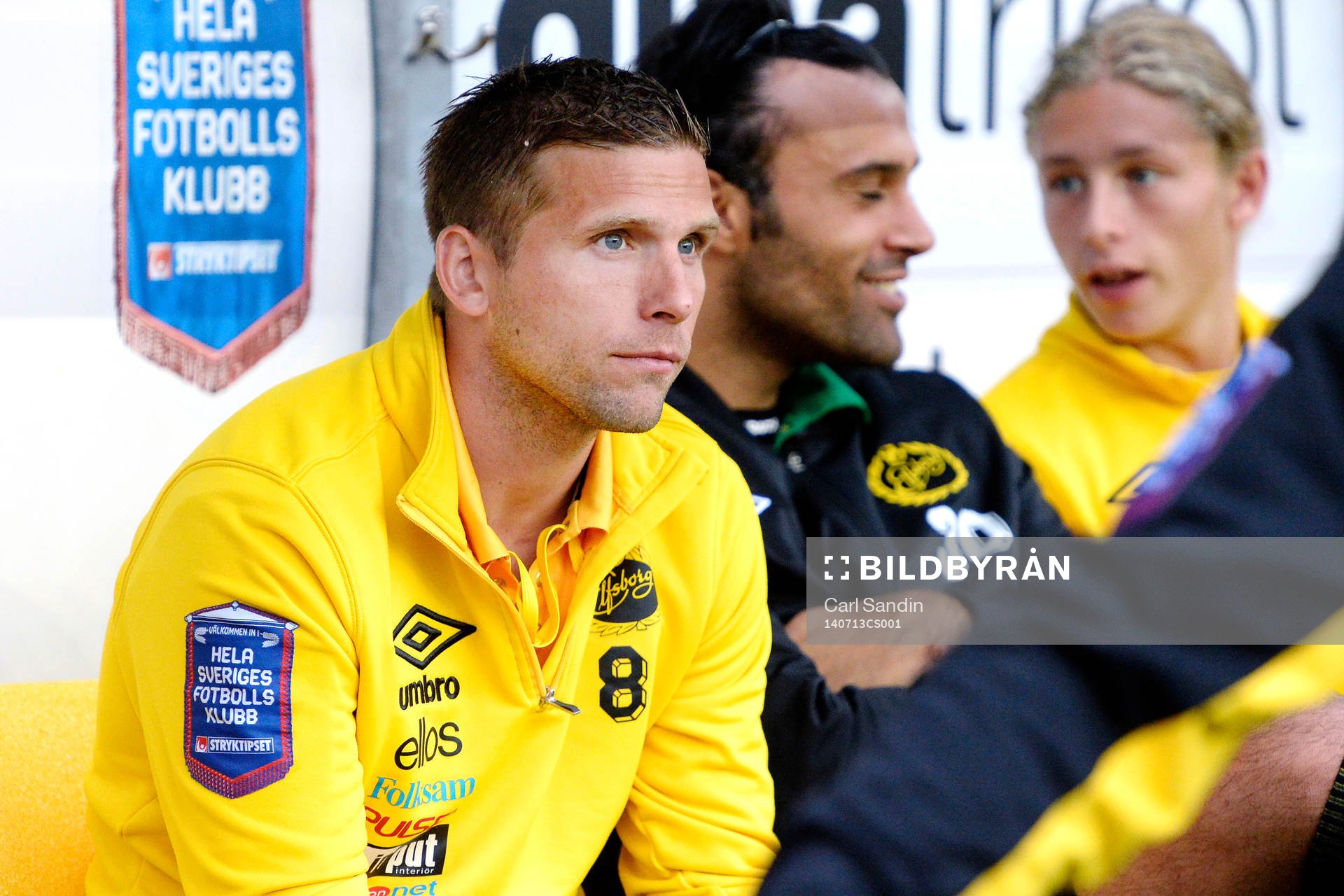 Elfsborgs Anders Svensson på bänken innan fotbollsmatchen