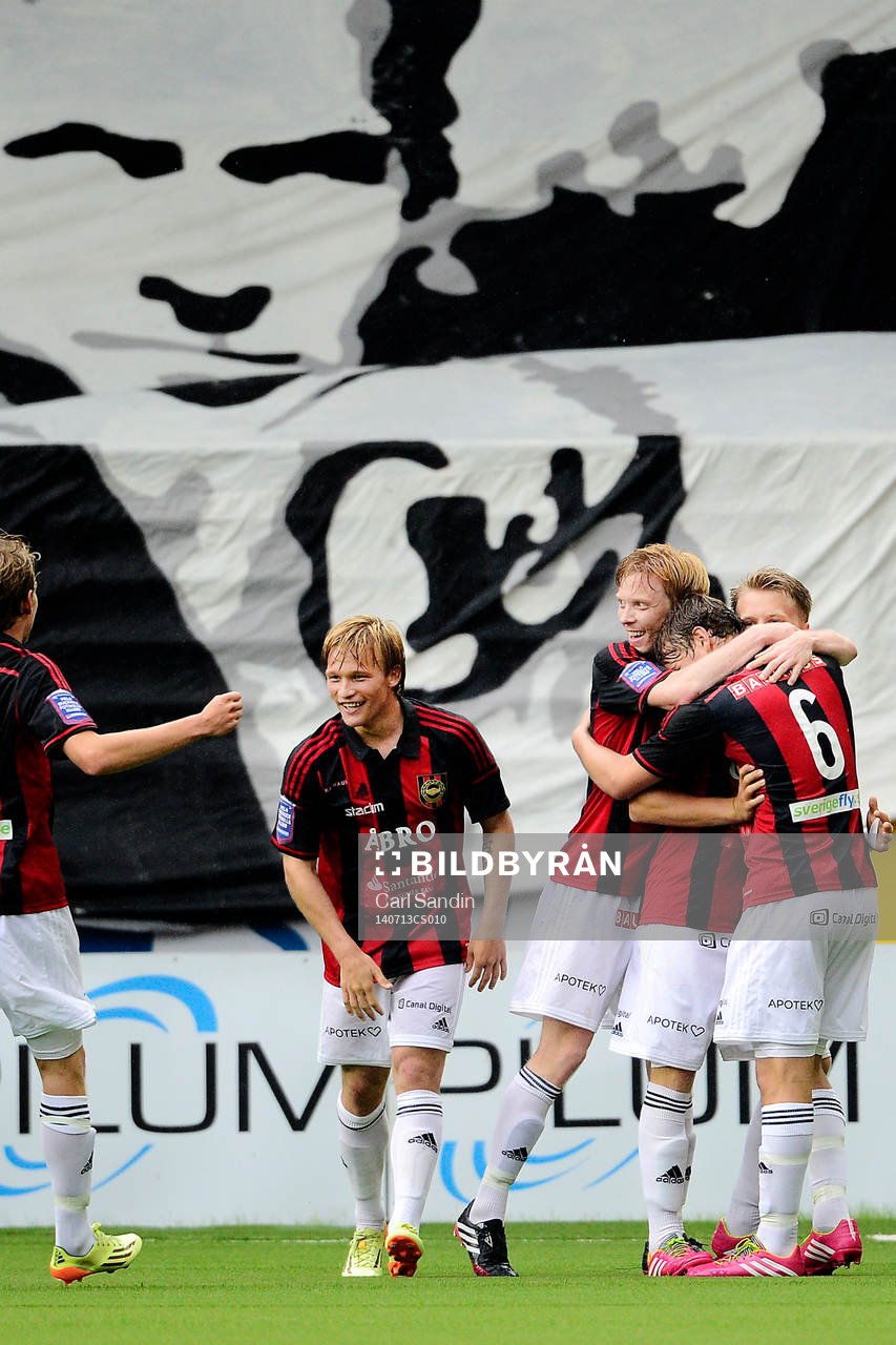 Brommapojkarnas spelare jublar