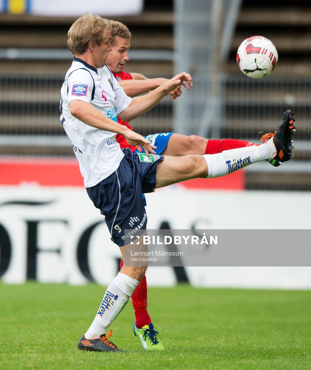 Gefles Johan Oremo och Helsingborgs Christoffer Andersson i