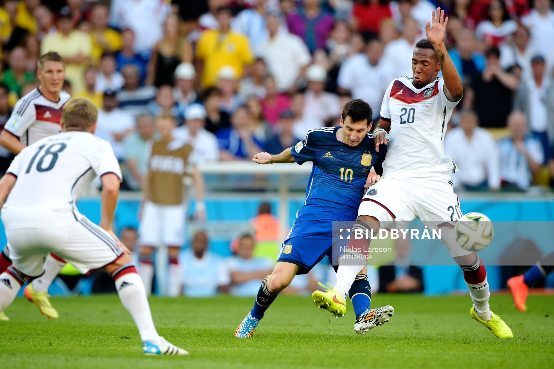 Argentinas Lionel Messi och Tysklands Jerome Boateng