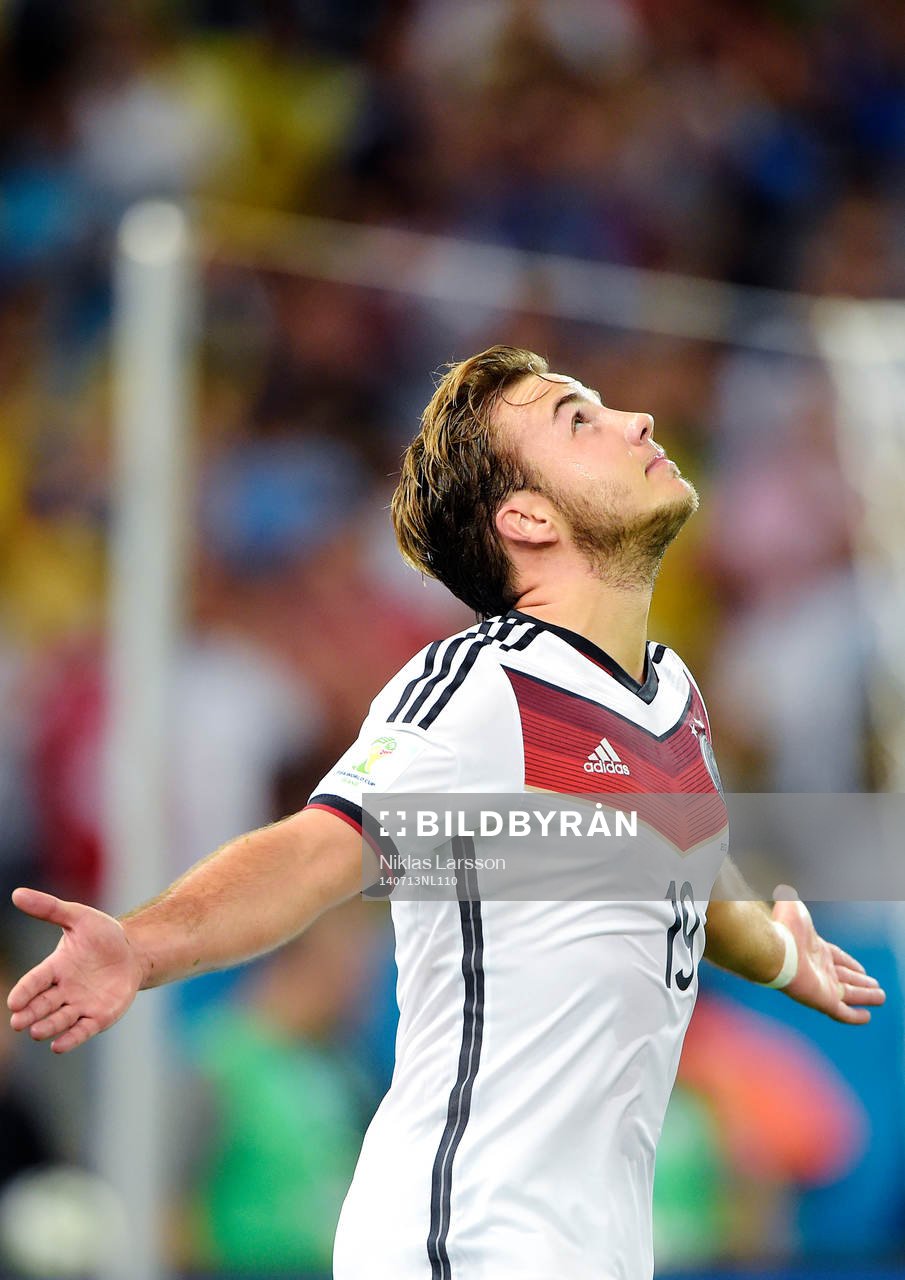 Tysklands Mario Götze jublar