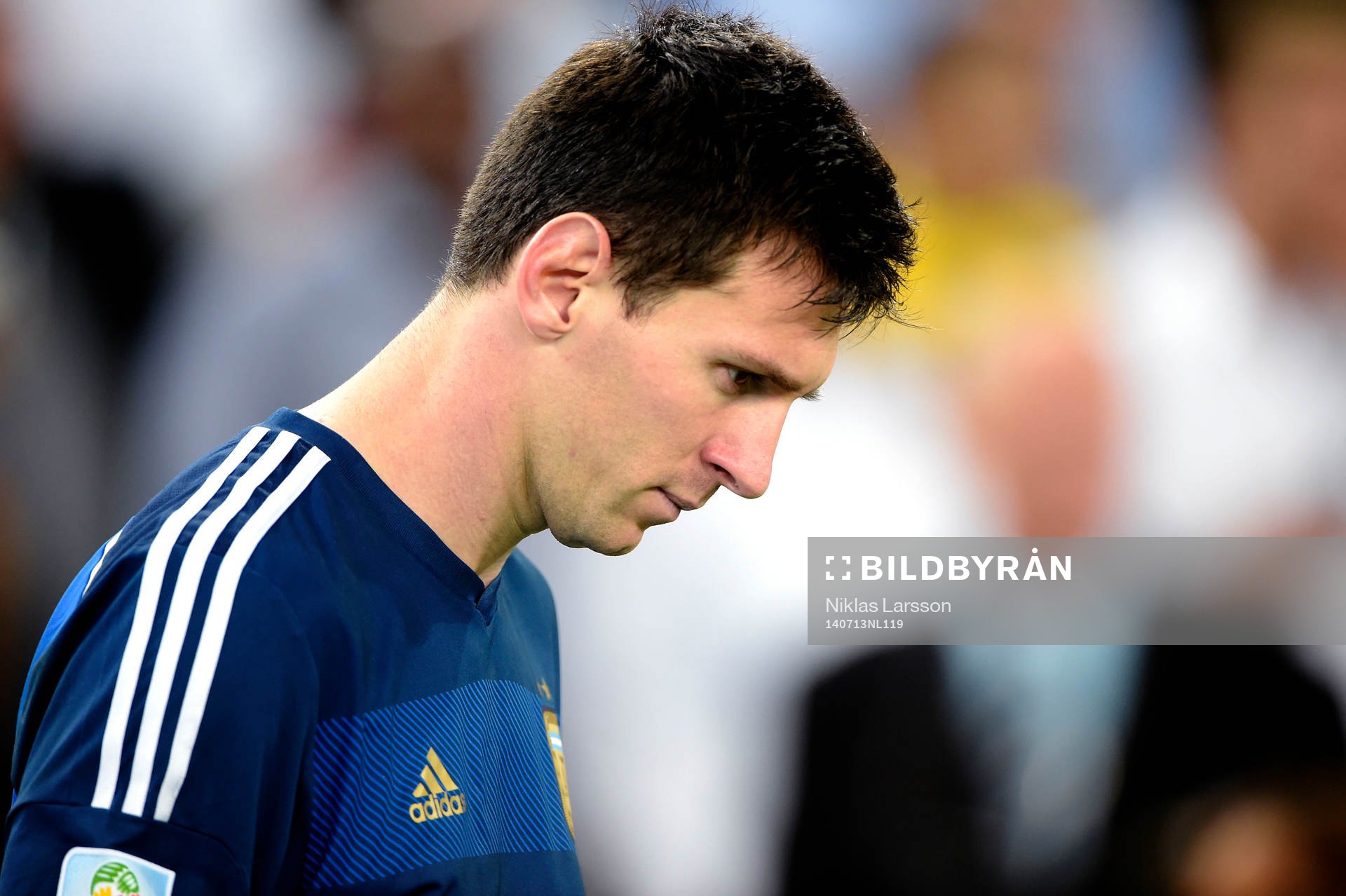 Argentinas Lionel Messi deppar