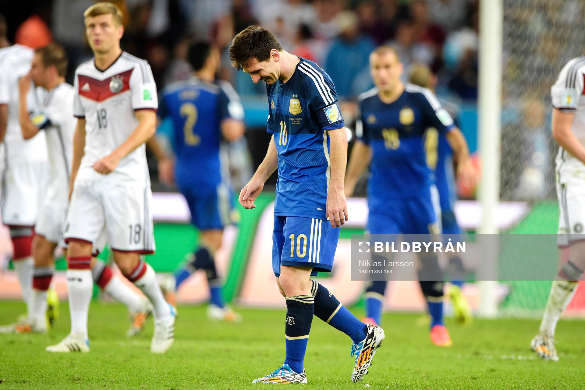 Argentinas Lionel Messi deppar