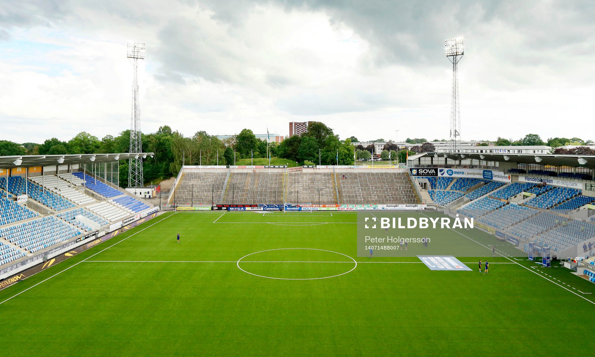 Nya Idrottsparken ligger redo före fotbollsmatchen i