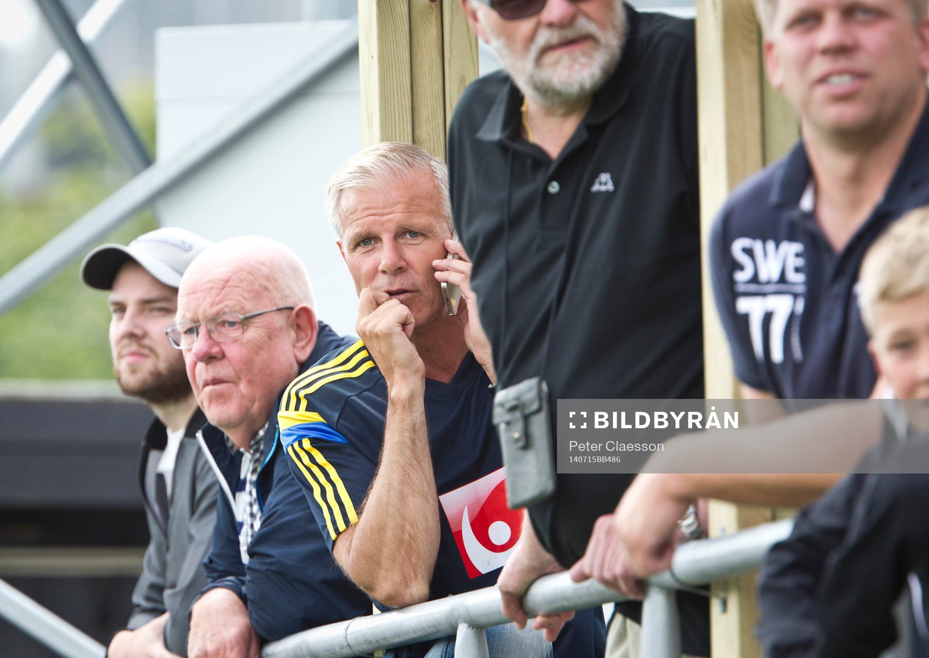 Roland Nilsson, Förbundskapten kollar in en match i Gothia Cup på Valhalla den 15 juli 2014 i Göteborg.