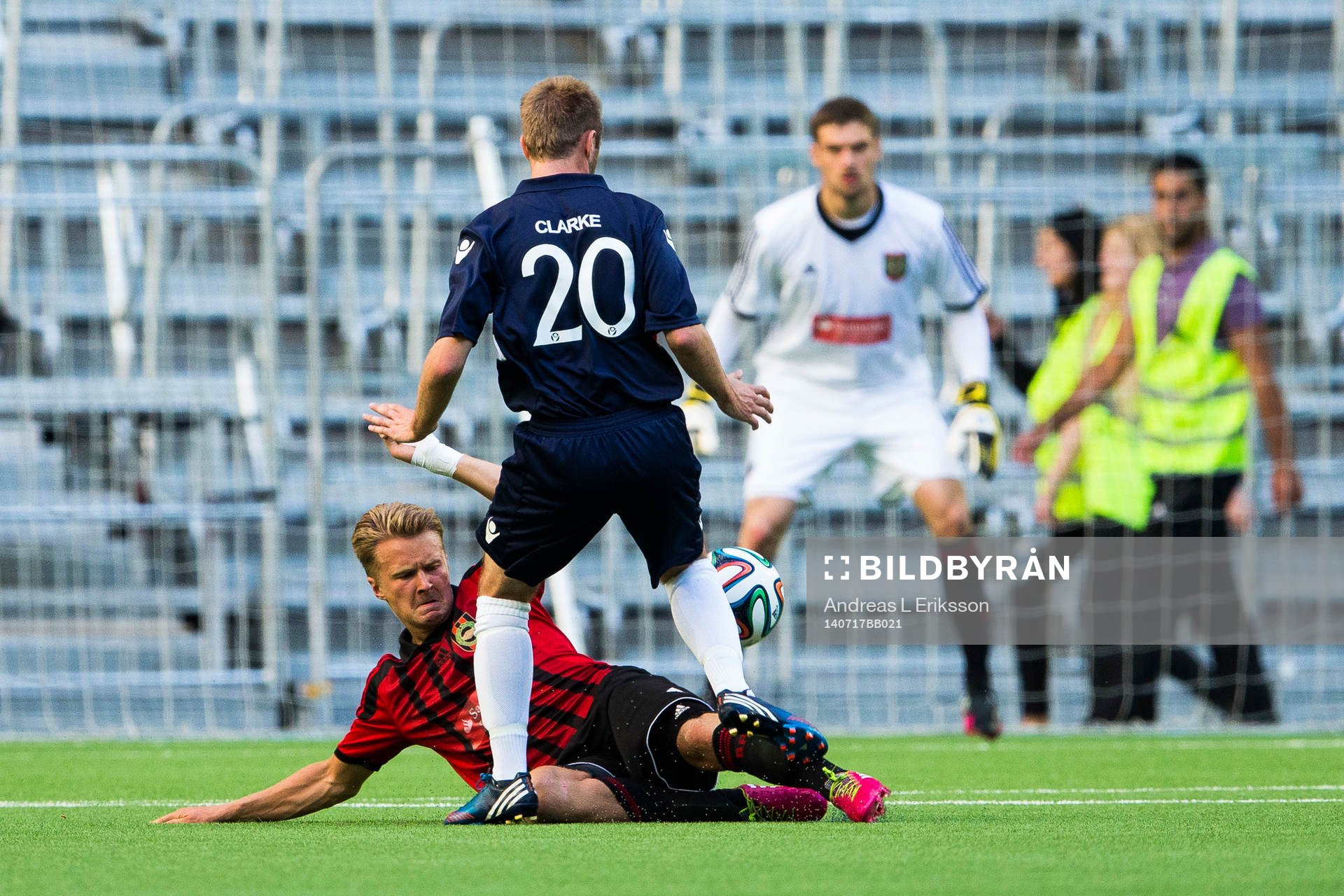 Brommapojkarnas Jacob Une Larsson stoppar Crusaders Richard