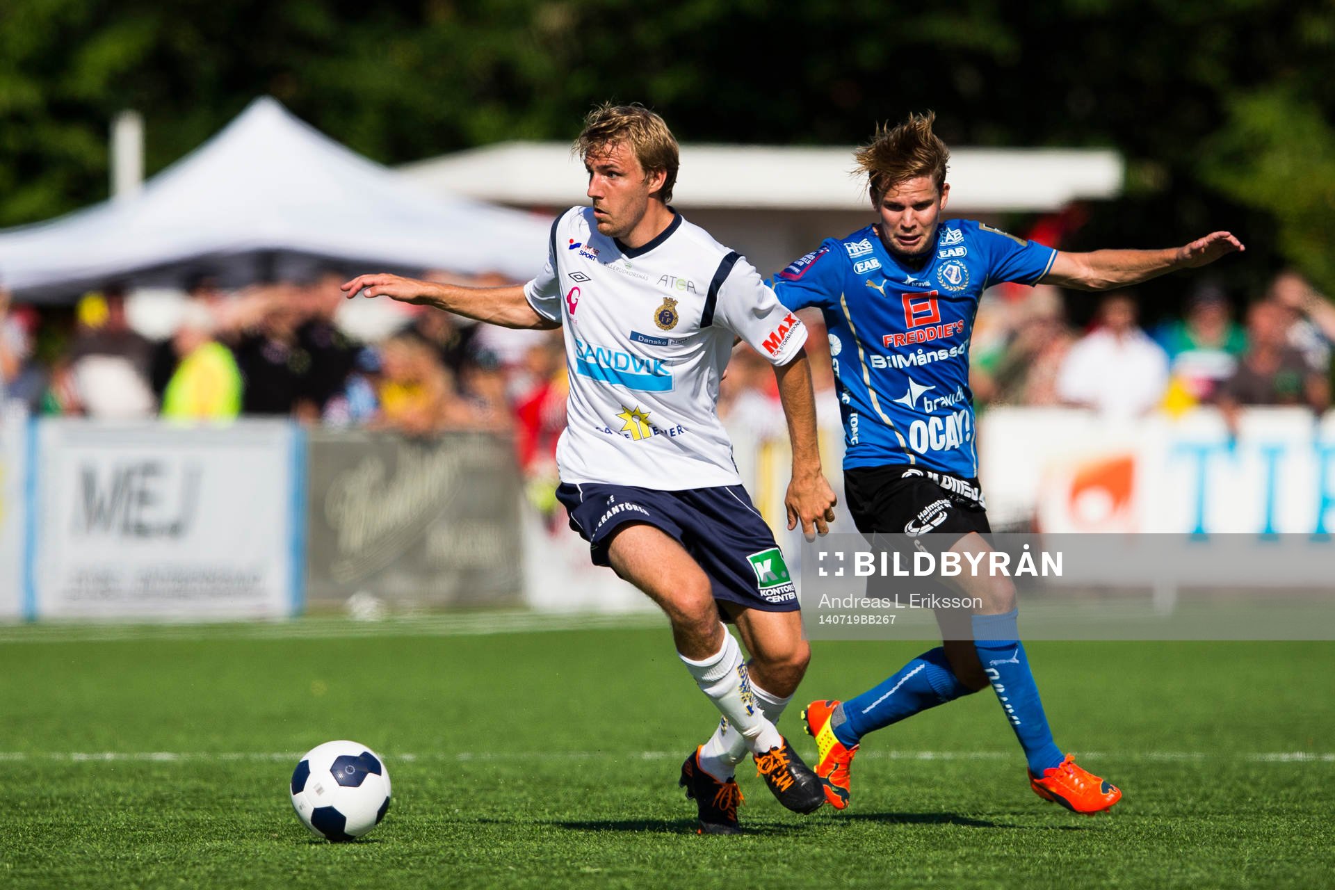 Gefles Johan Oremo lurar bort Halmstads Johan Blomberg