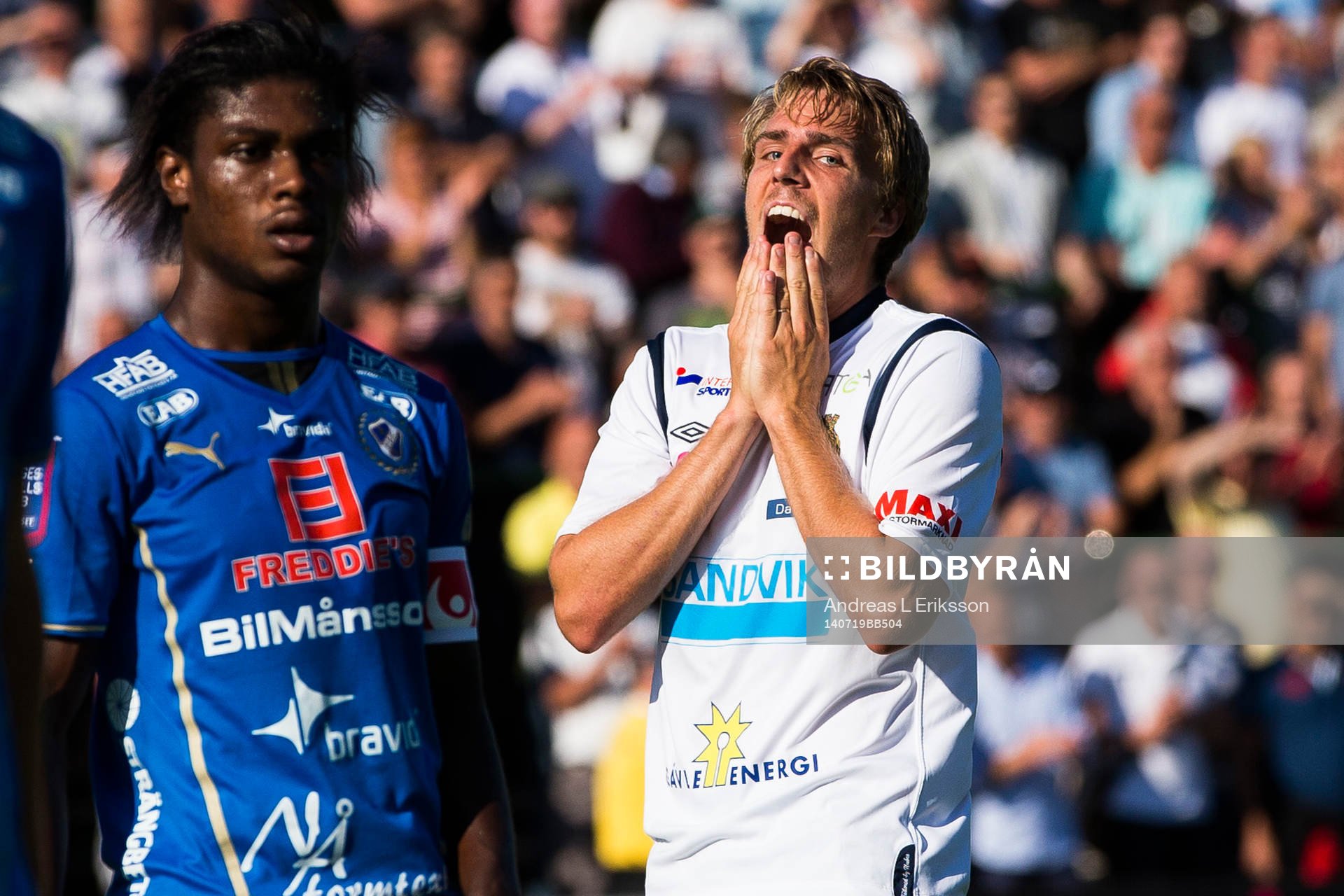 Gefles Johan Oremo tar sig för hakan efter en missad målchans under fotbollsmatchen i Allsvenskan mellan Gefle och Halmstad den 19 juli 2014 i Gävle.