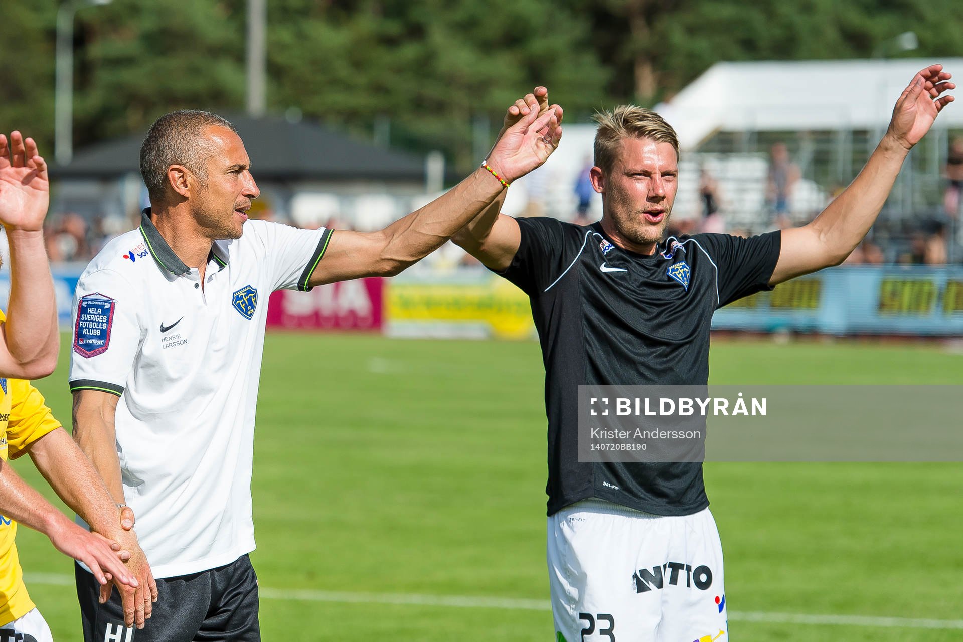 Falkenbergs tränare Henrik Larsson och Patrik Ingelsten