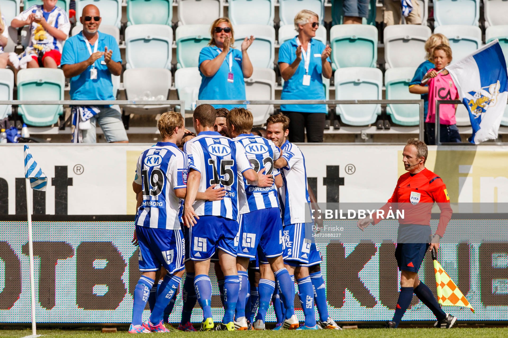 IFK Göteborgs spelare jublar