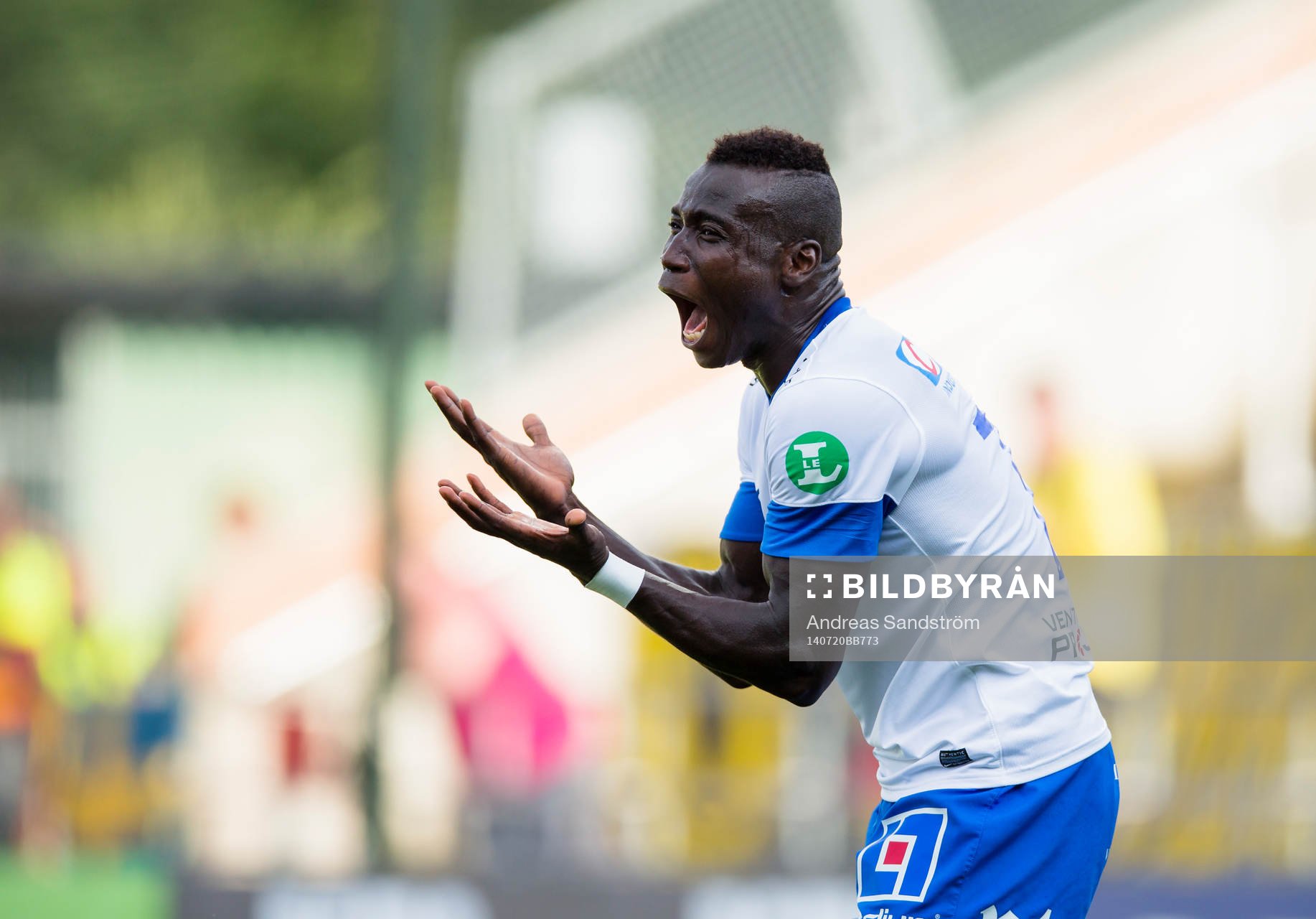 Norrköpings Alhaji Kamara reagerar under fotbollsmatchen i Allsvenskan mellan Norrköping och Elfsborg den 20 Juli 2014 i Norrköping.