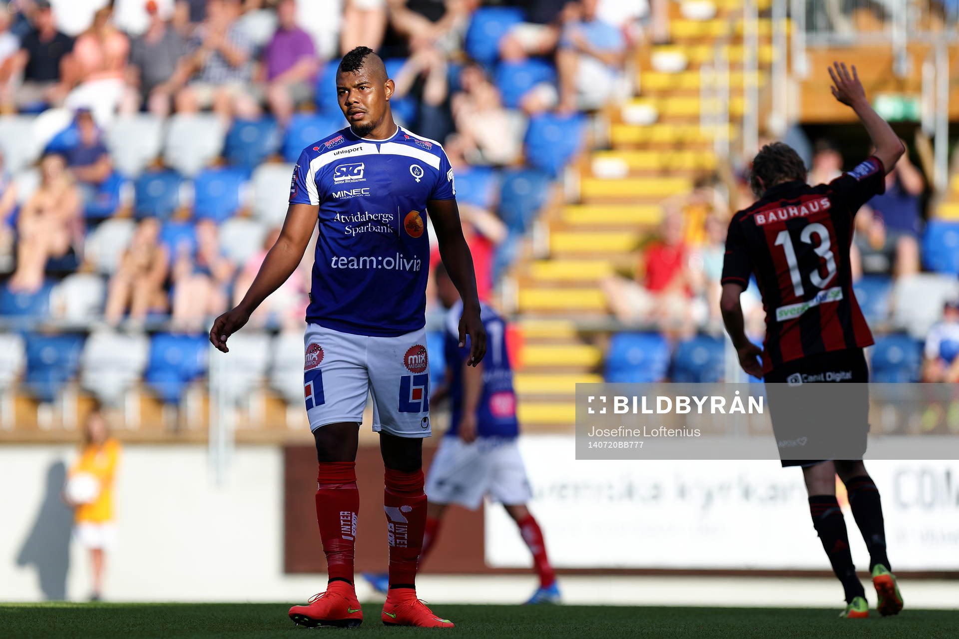 Åtvidabergs Ricardo Santos med Brommapojkarnas Tim