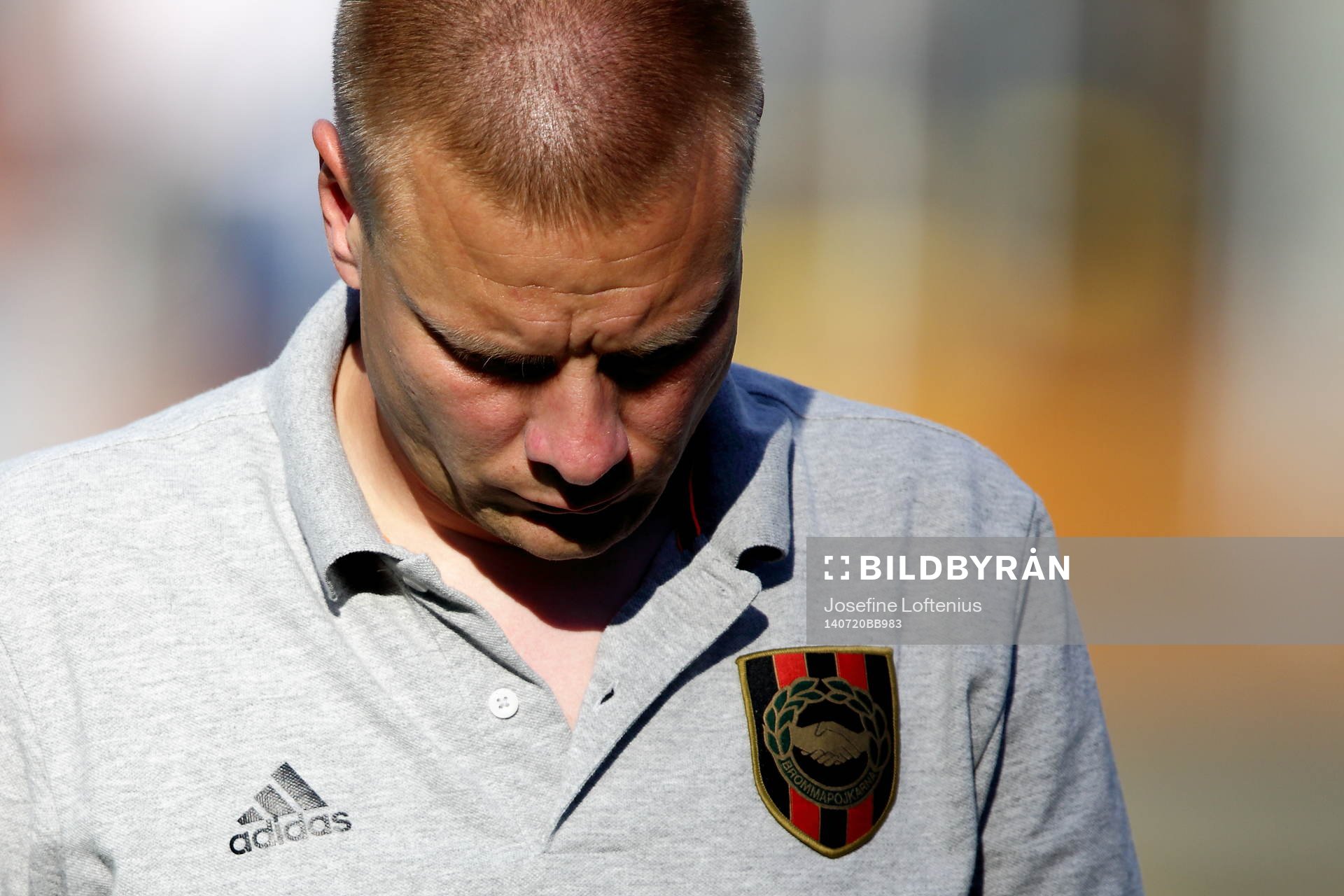 Brommapojkarnas tränare Stefan Billborn deppar