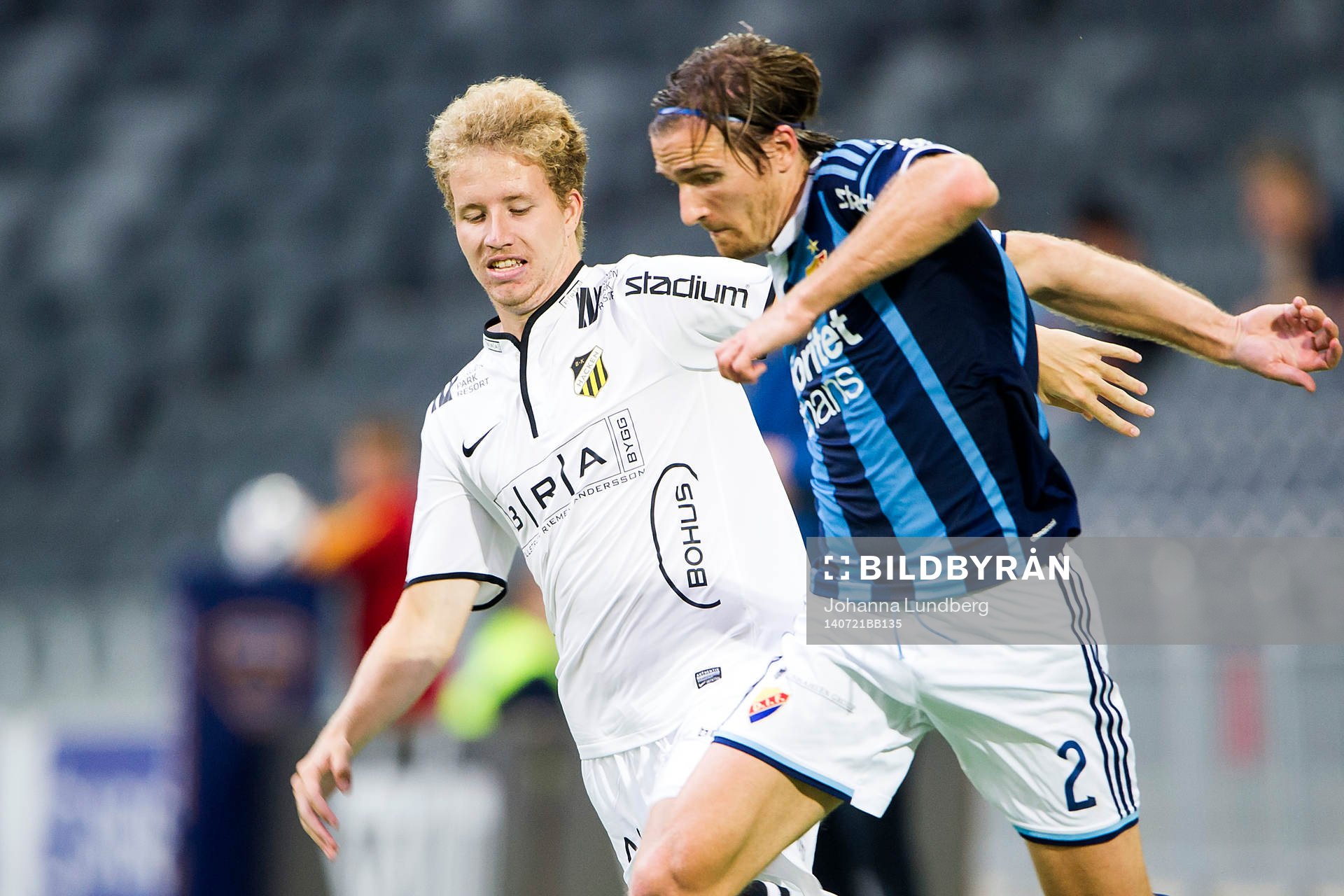 Häckens Samuel Gustafson och Djurgårdens Jesper Arvidsson