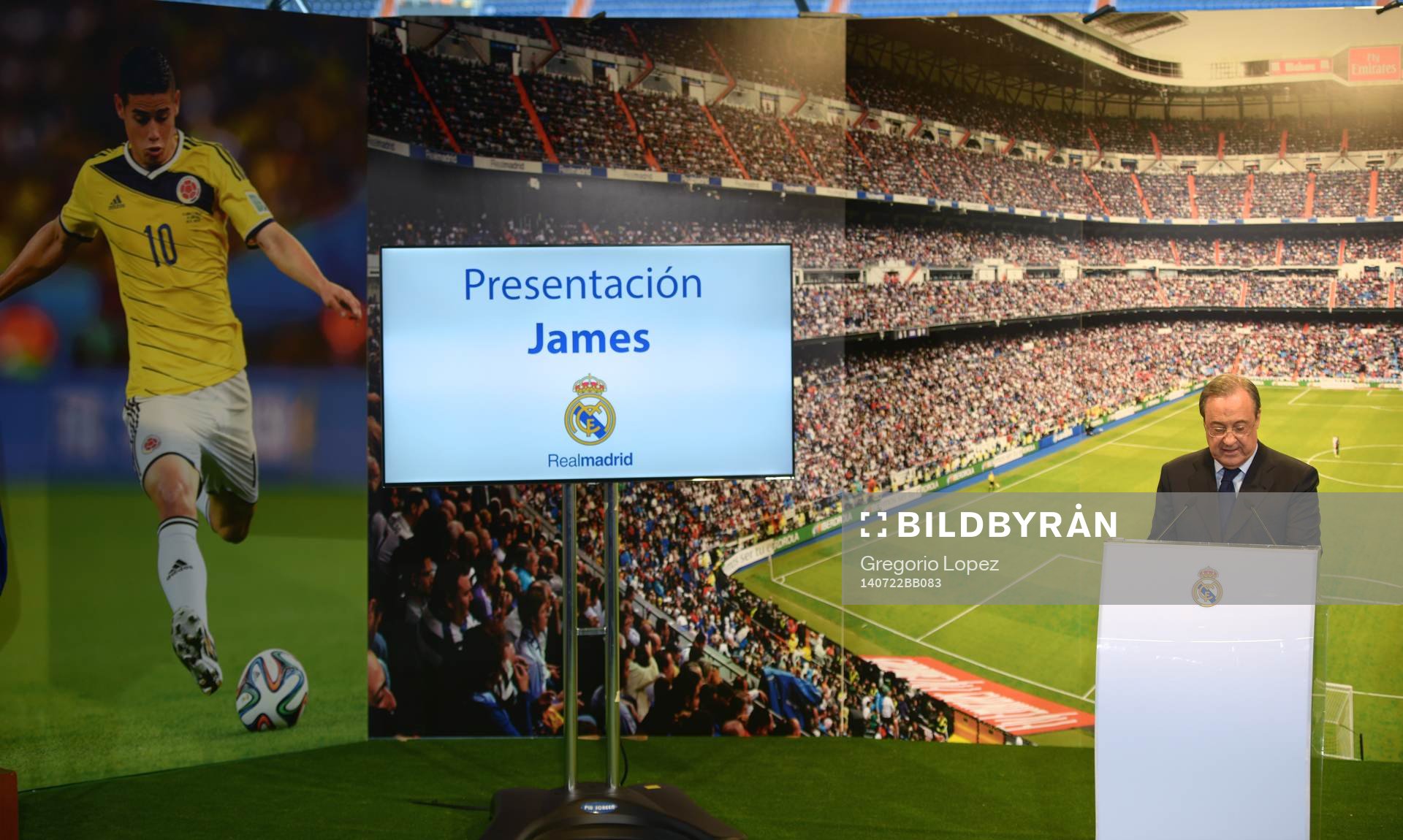 JAMES RODRIGUEZ Presentation at Real Madrid.Santiago