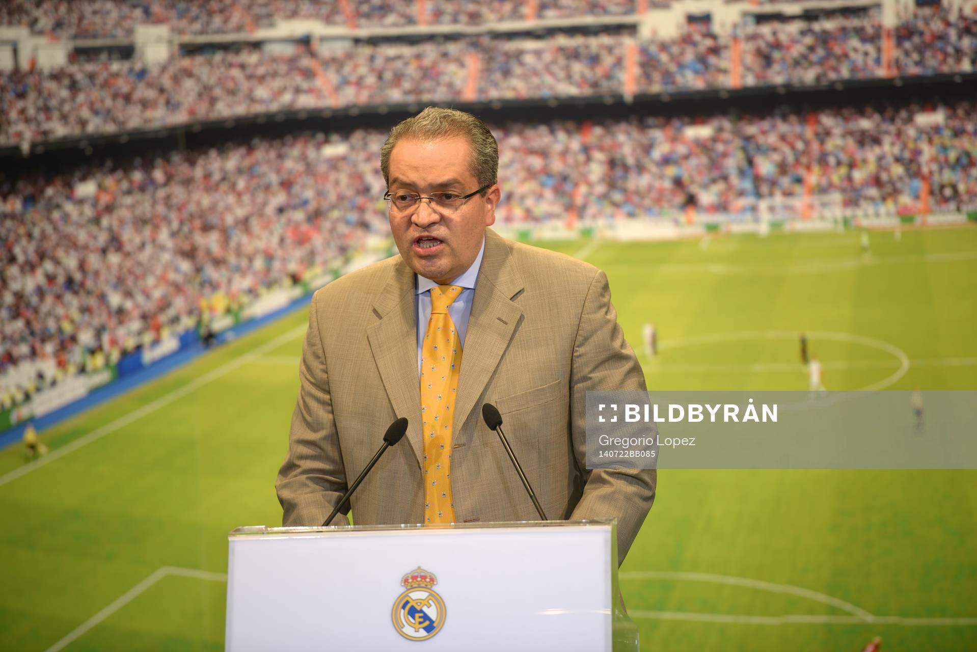 Fotboll, Real Madrid presenterar James Rodriguez: JAMES RODRIGUEZ Presentation at Real Madrid.Santiago Bernabeu Madrid July 22, 2014.