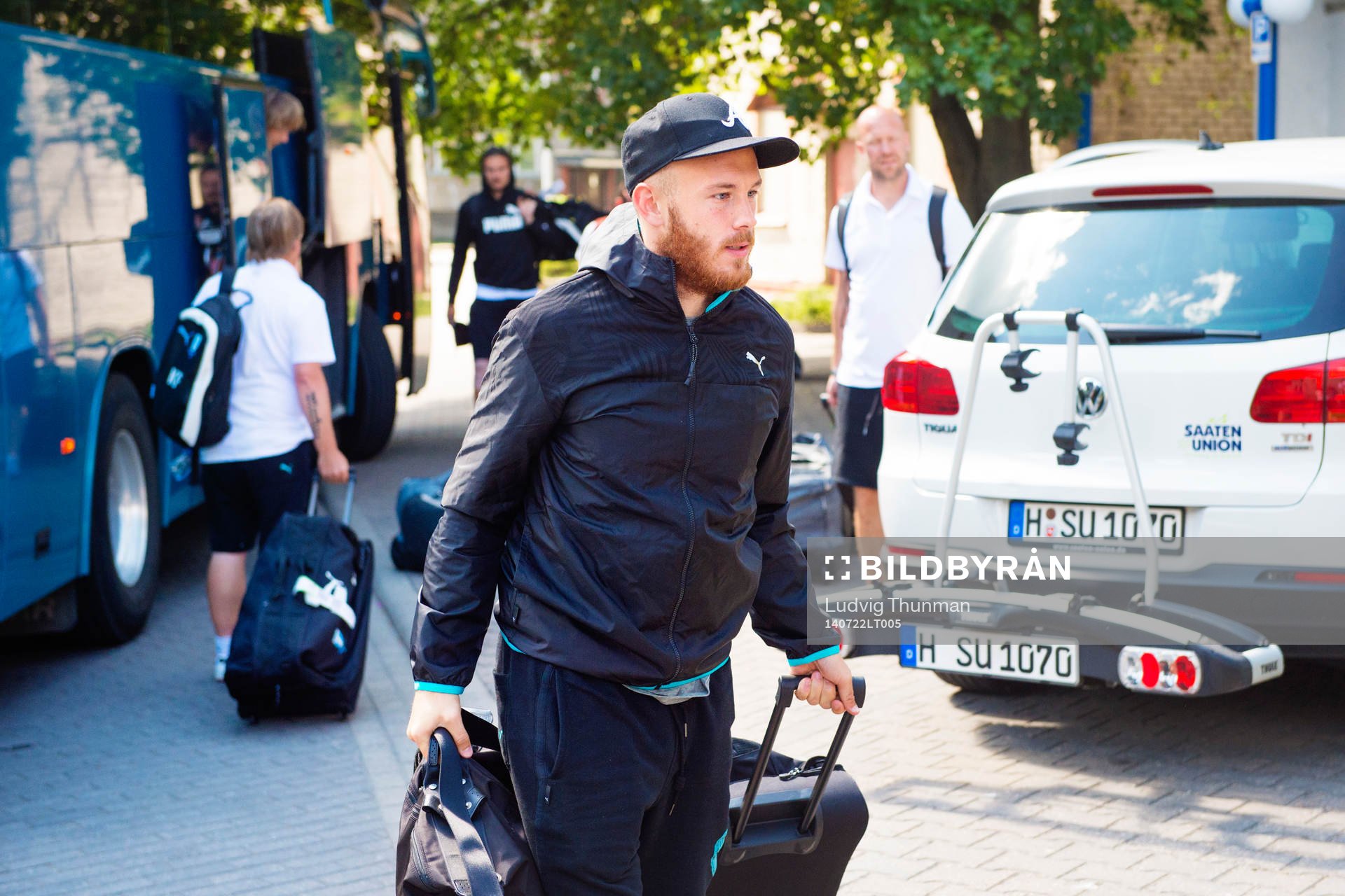 Malmö FFs Magnus Eriksson anländer till hotellet inför matchen i Champions League mellan Malmö FF och Ventspils den 22 juli 2014 i Ventspils.
