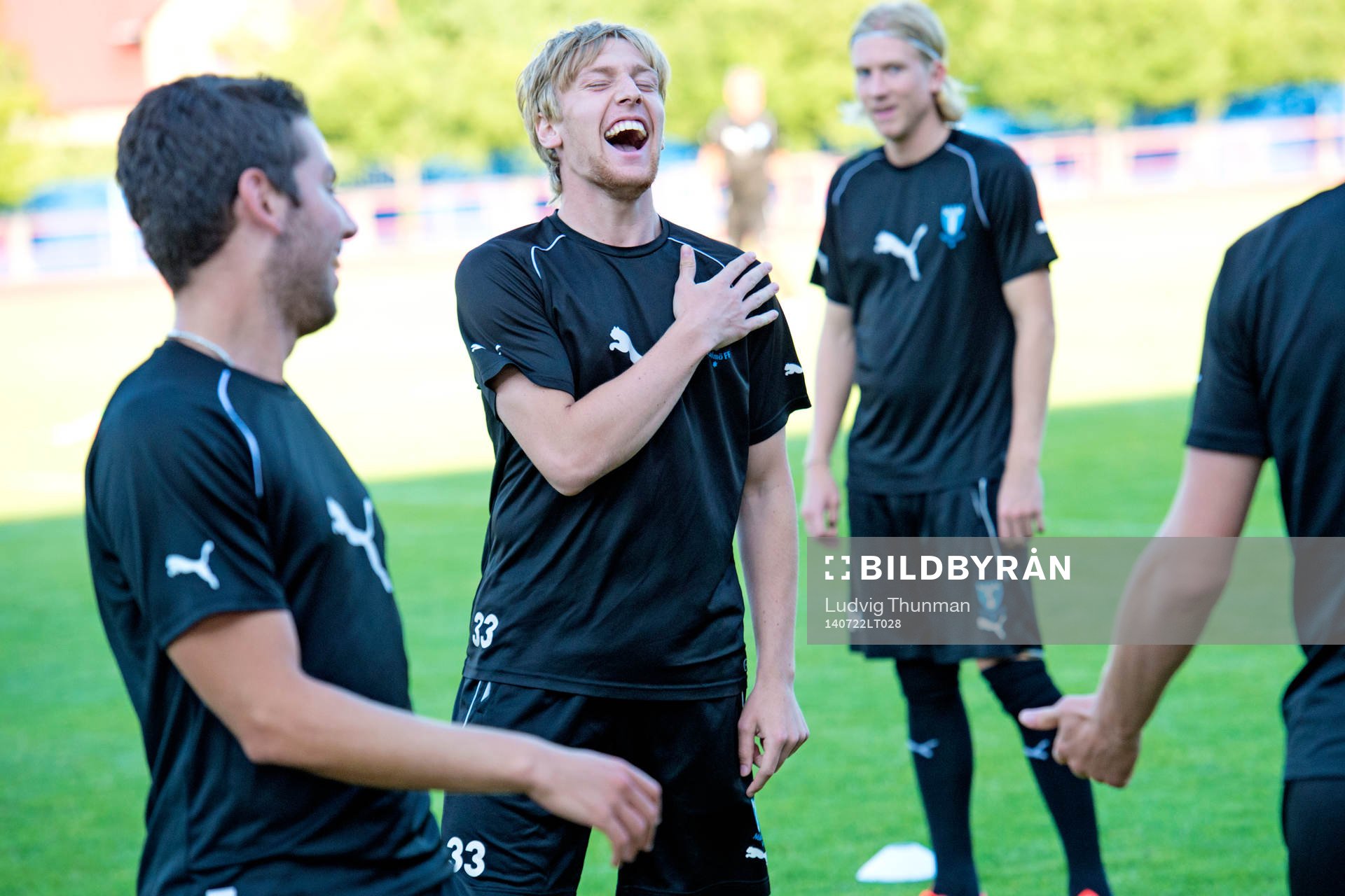Emil Forsberg skrattar