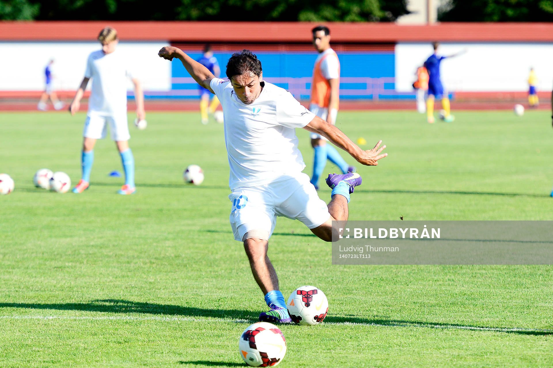 Malmö FFs Ricardo Ferreira Da Silva värmer upp