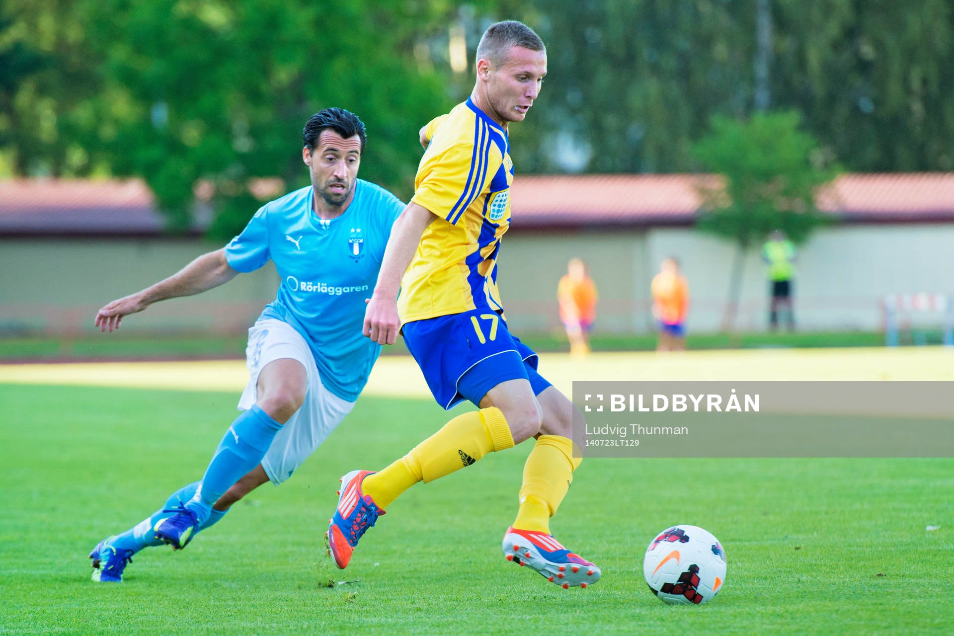 Malmö FFs Matias Concha jagar Ventspils Daniil Ulimbasevs