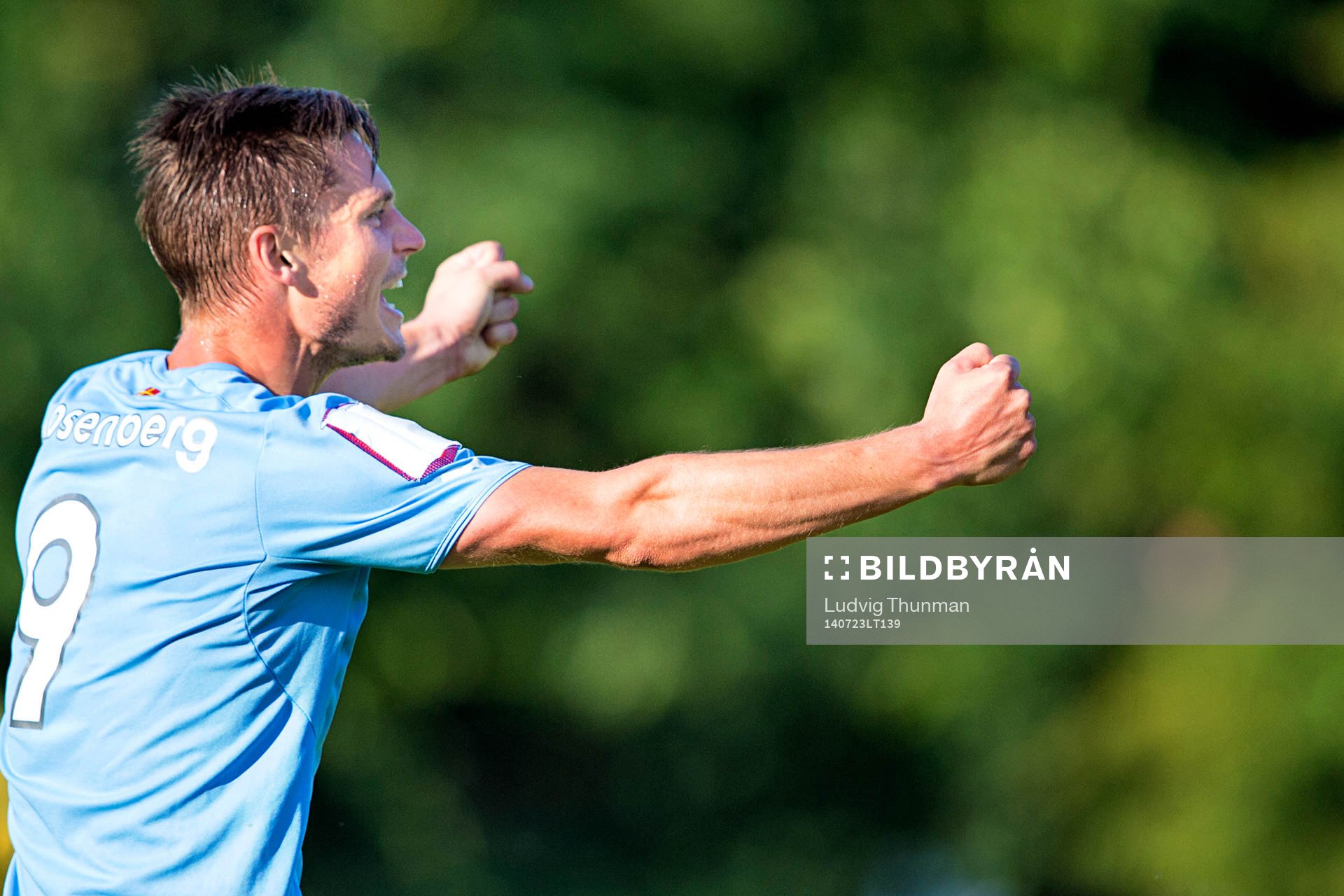 C140723 Malmö FFs Markus Rosenberg jublar