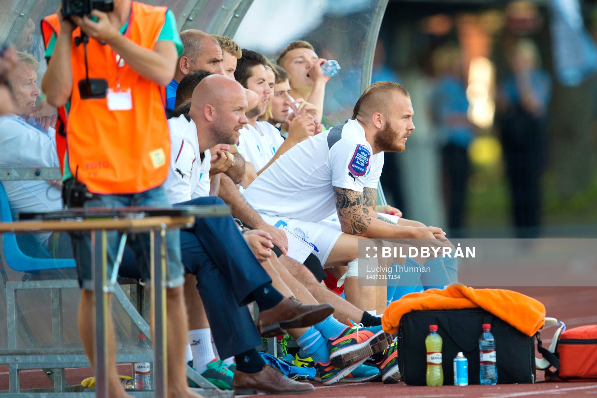 Malmö FFs Magnus Eriksson på bänken under kvalmatchen i Champions League mellan FK Ventspils och Malmö FF den 23 juli 2014 i Ventspils.