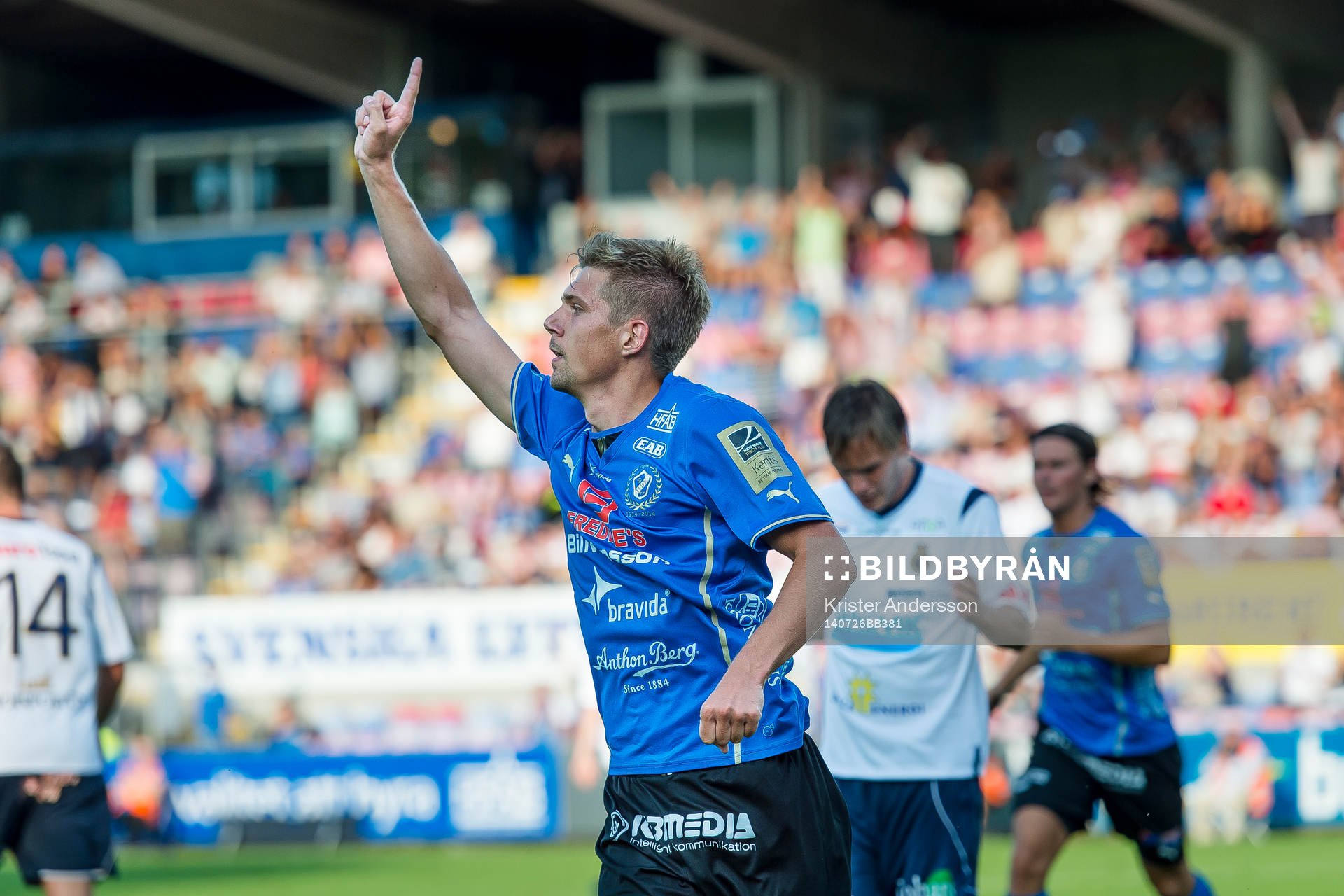 Halmstads Mikael Boman jublar